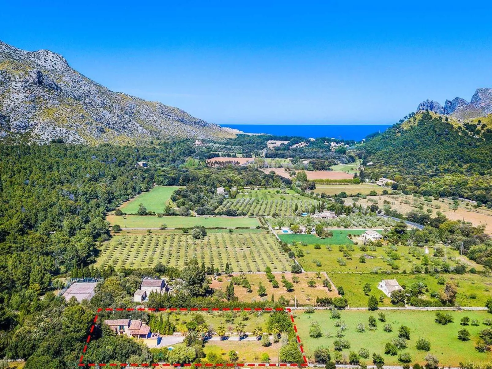 Finca Tomas, Cala Sant Vicenç-Draußen