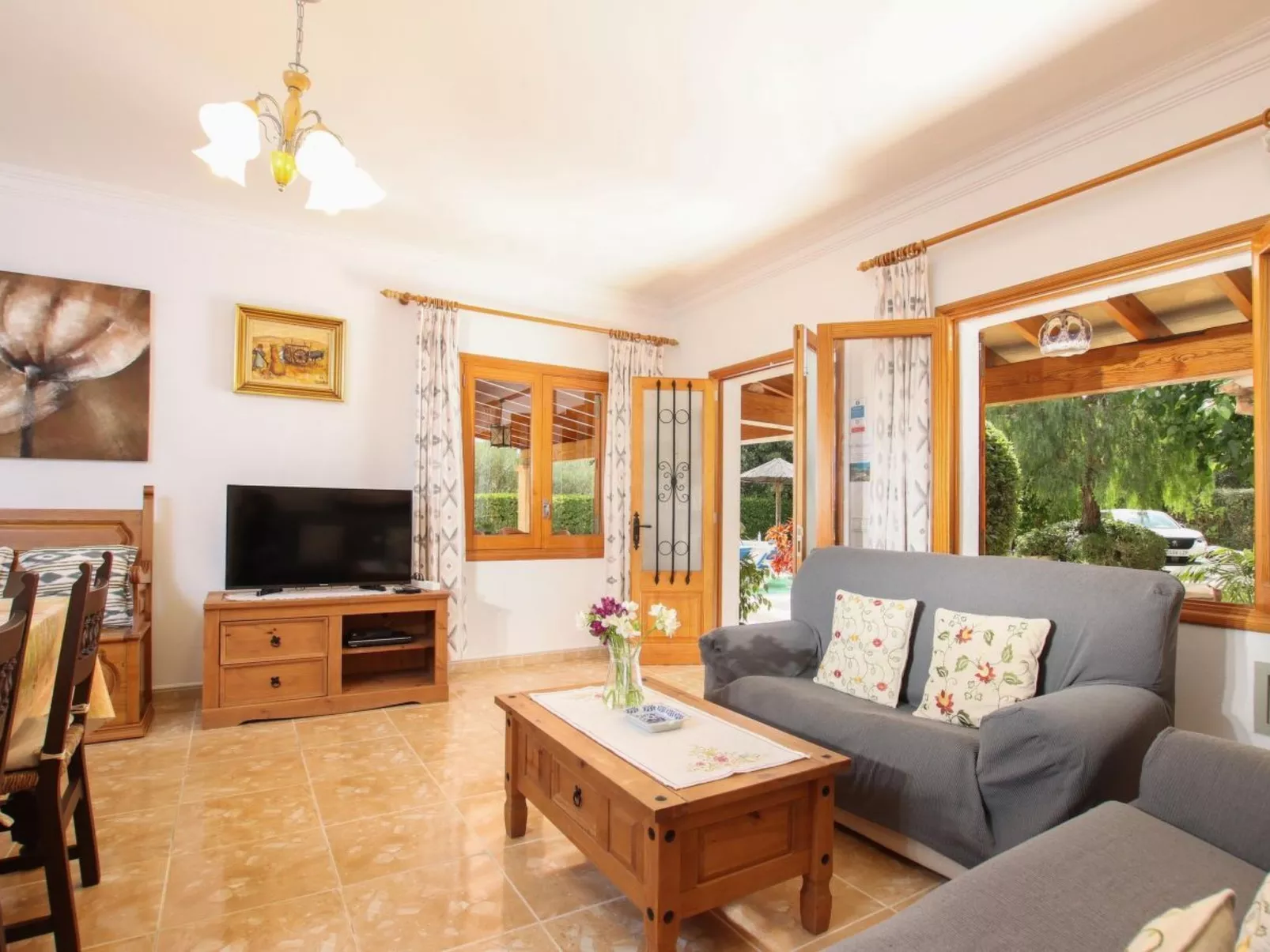 Schöne Villa in Pollensa mit beheiztem Pool-Drinnen