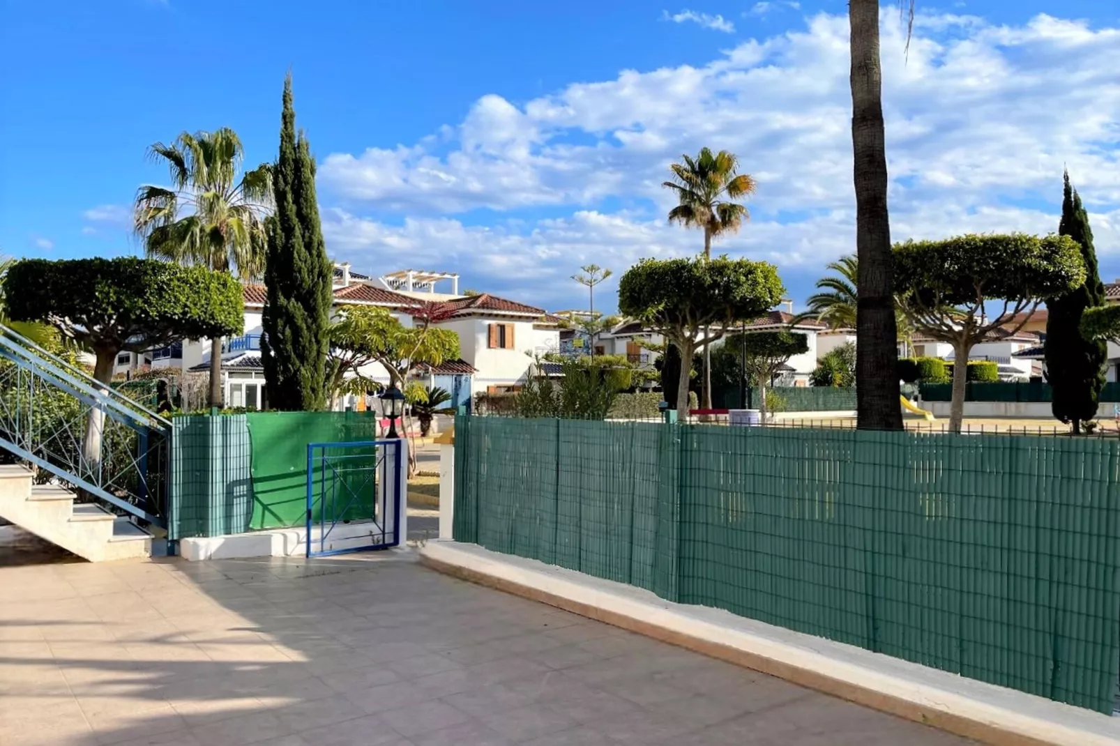 Apartamento Planta Baja con terraza-Terrace balcony