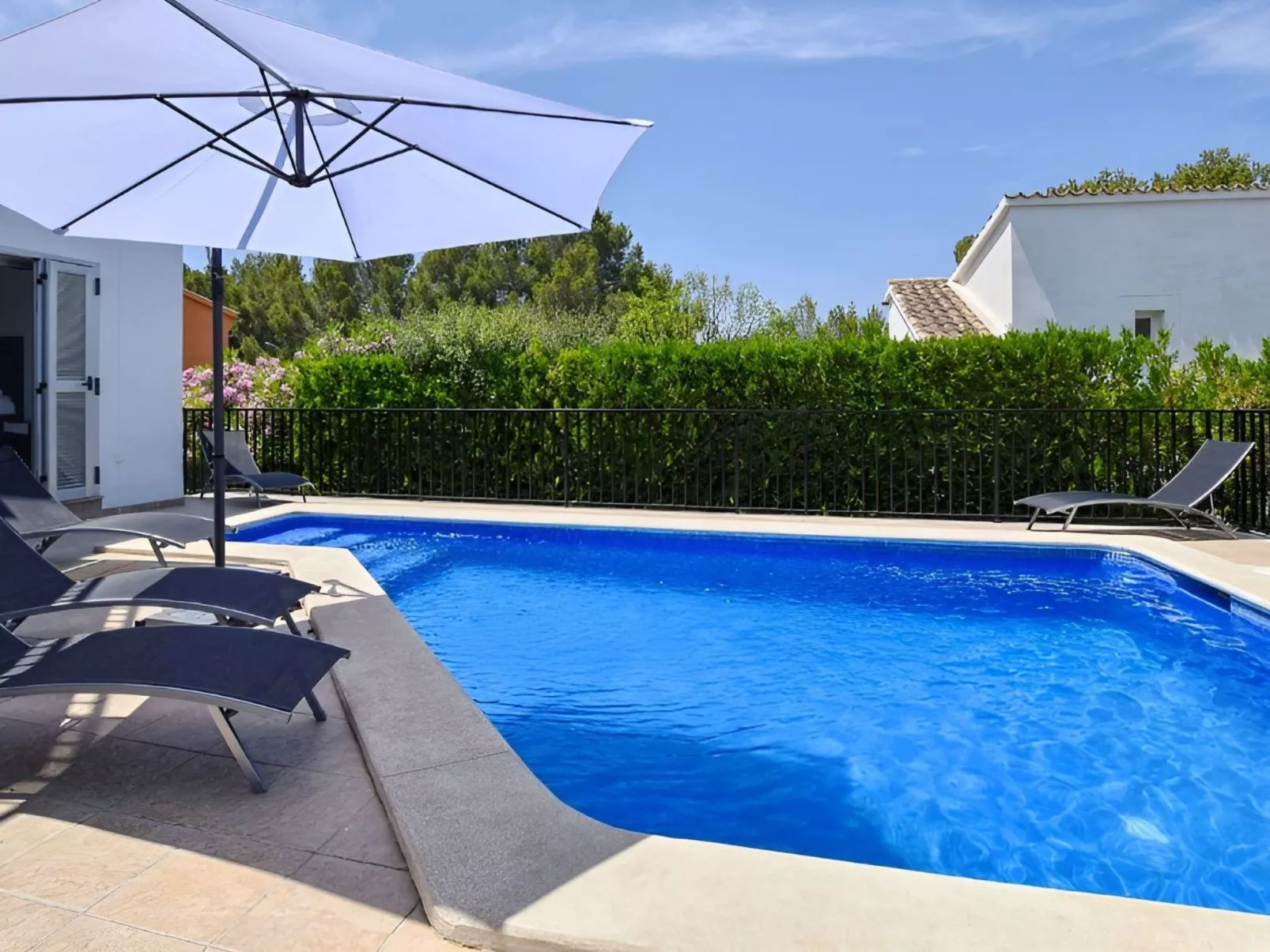 Villa "Calma" mit privatem Pool und Meerblick
