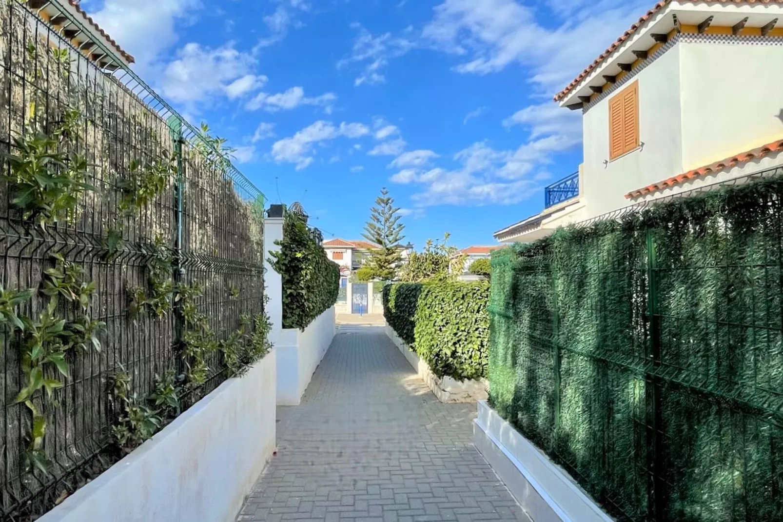 Apartamento Planta Baja con terraza-Areas summer 5km