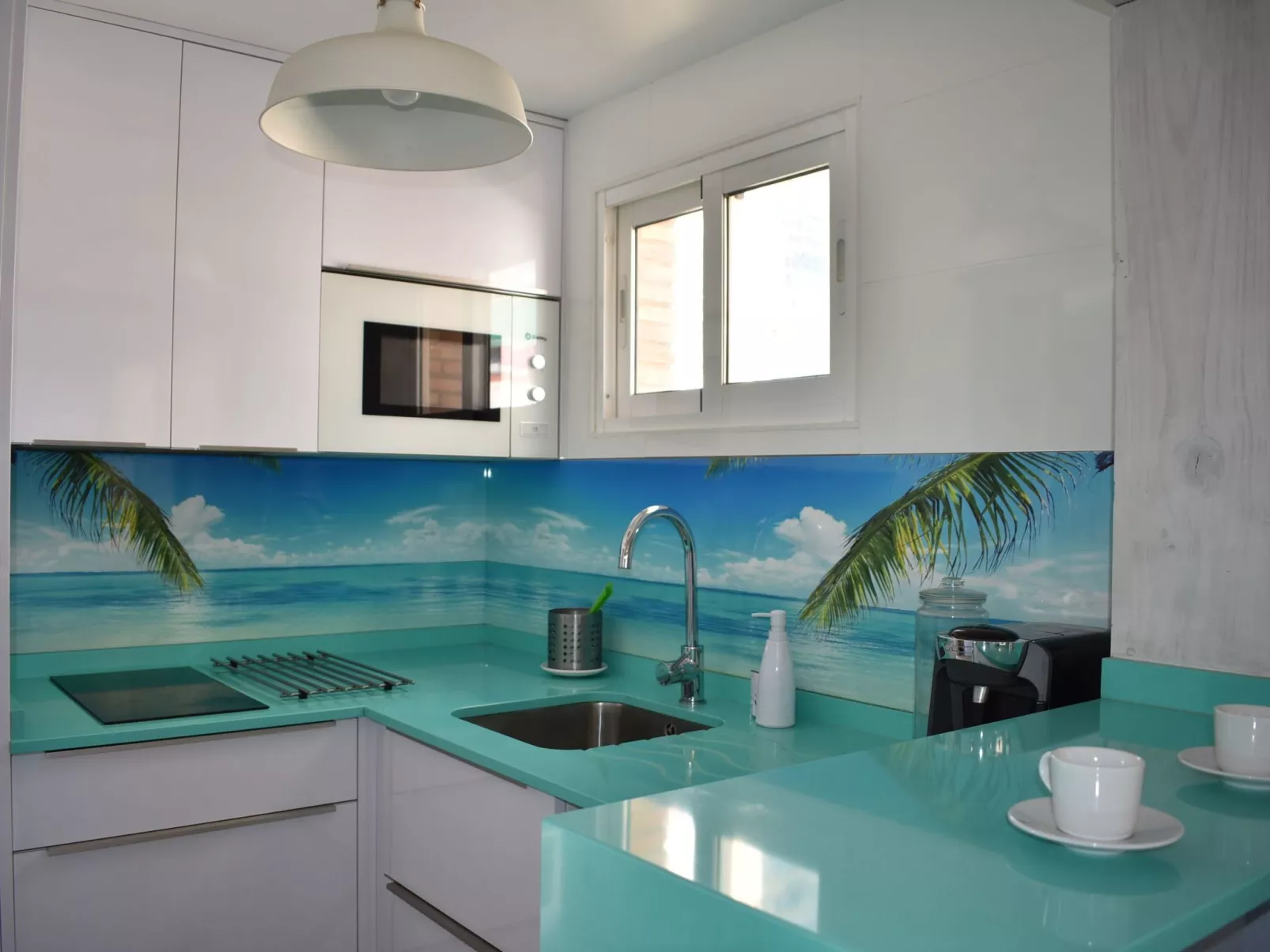 Helle und renovierte Ferienwohnung mit Balkon und tollem Blick auf das Meer-Inside