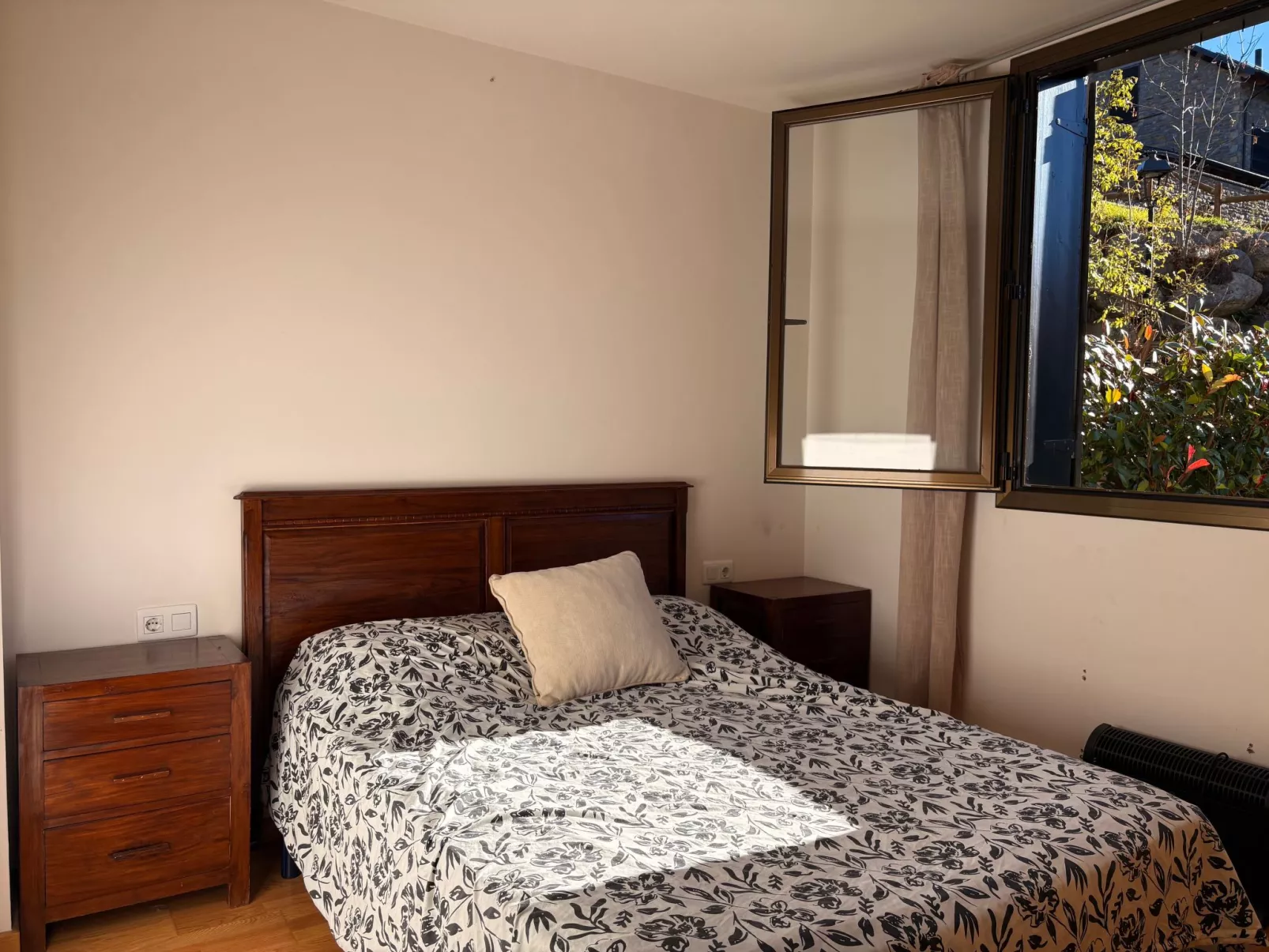 Erdgeschosswohnung Aüt 1 mit privatem Garten in Vall de Boí-Inside