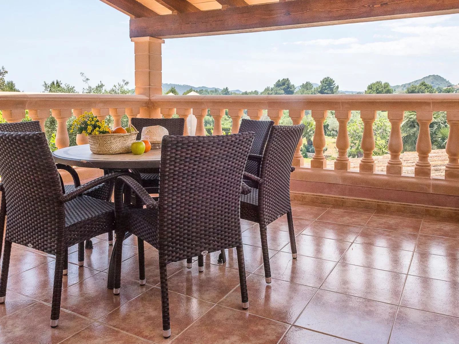 "Pula Viñas" mit Terrasse-Image-tags.info