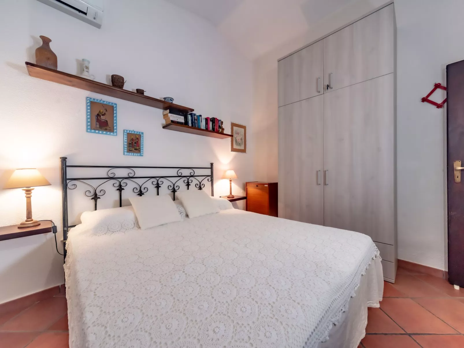 Herrliche freistehende Villa mit Meerblick und nur wenige Gehminuten vom Strand-Image-tags.info