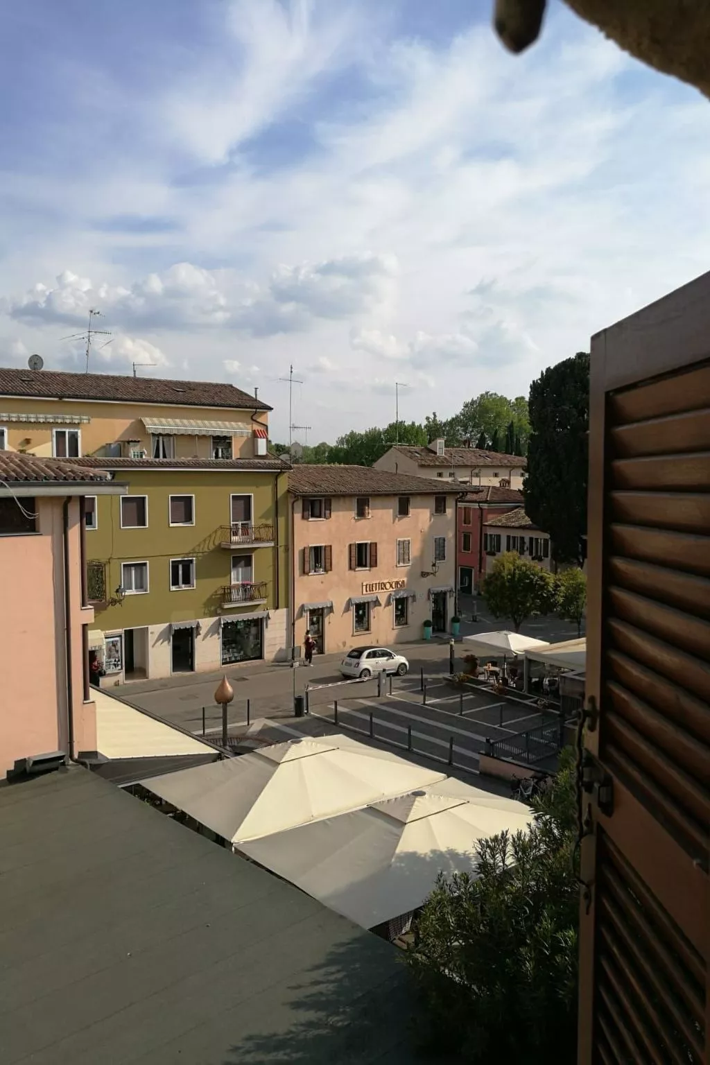 Aly d'angelo - im Turm-Outside