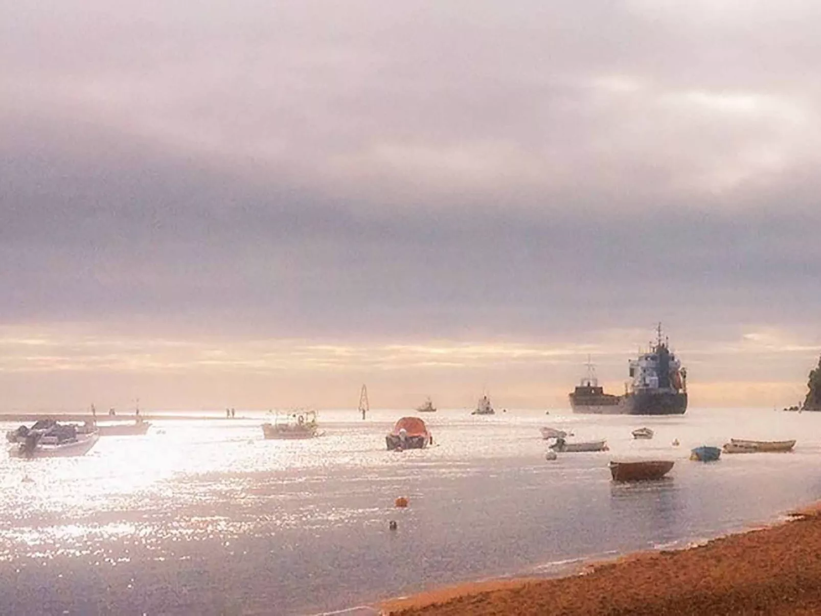 Captains Cabin-Outside