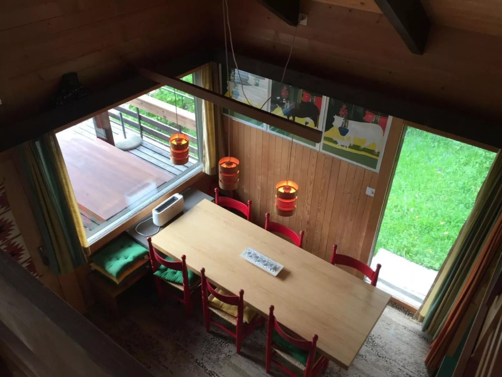 Alleinstehendes Ferienhaus-Dedans