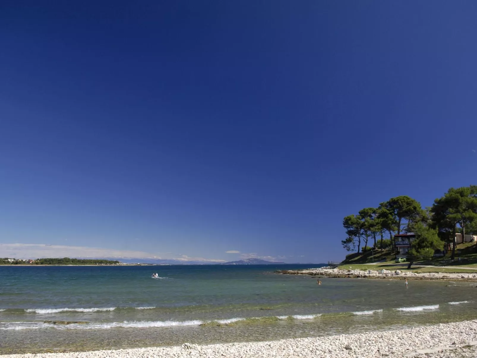 Villa mit Garten, Grill und Terrasse-Outside