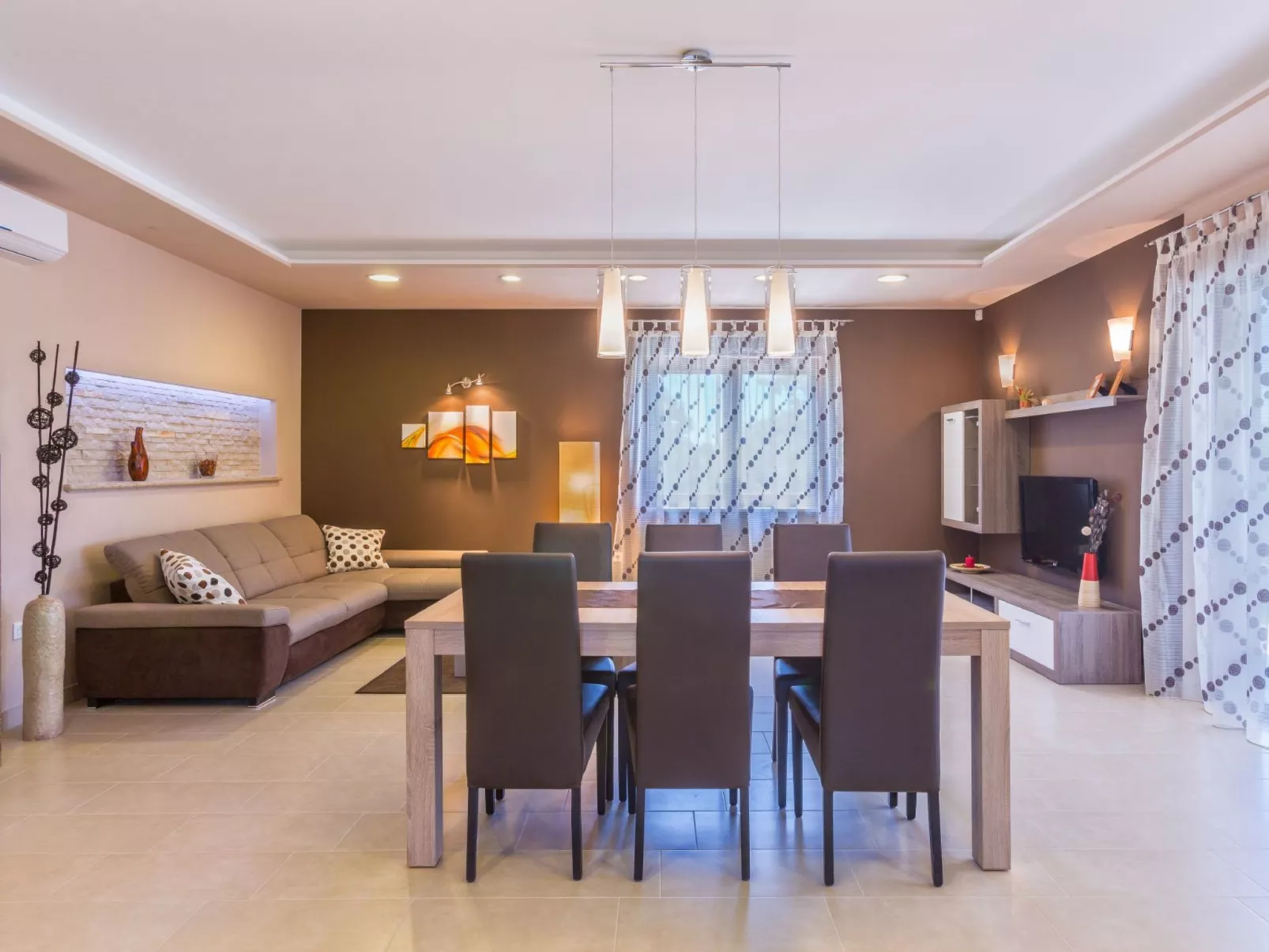 Villa "Tara" mit privatem Pool-Dedans