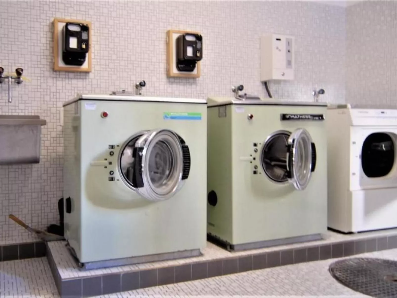 Curtins18-Image-tags.info