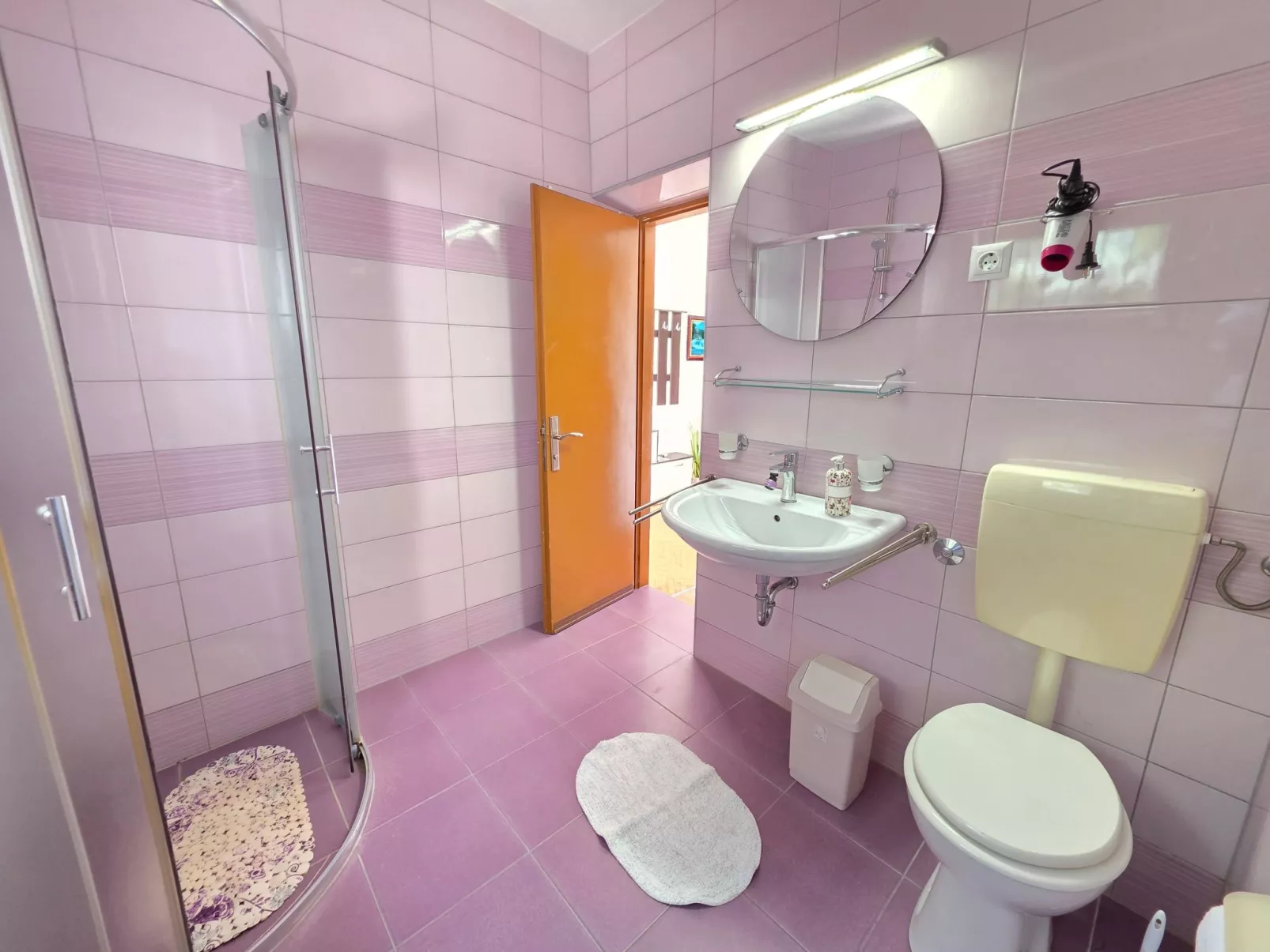 Wohnung mit Terrasse, 150 m vom Sandstrand entfernt-Image-tags.info