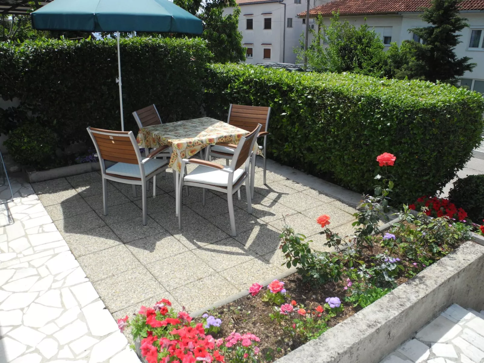 Wohnung in Crikvenica mit Terrasse-Draußen
