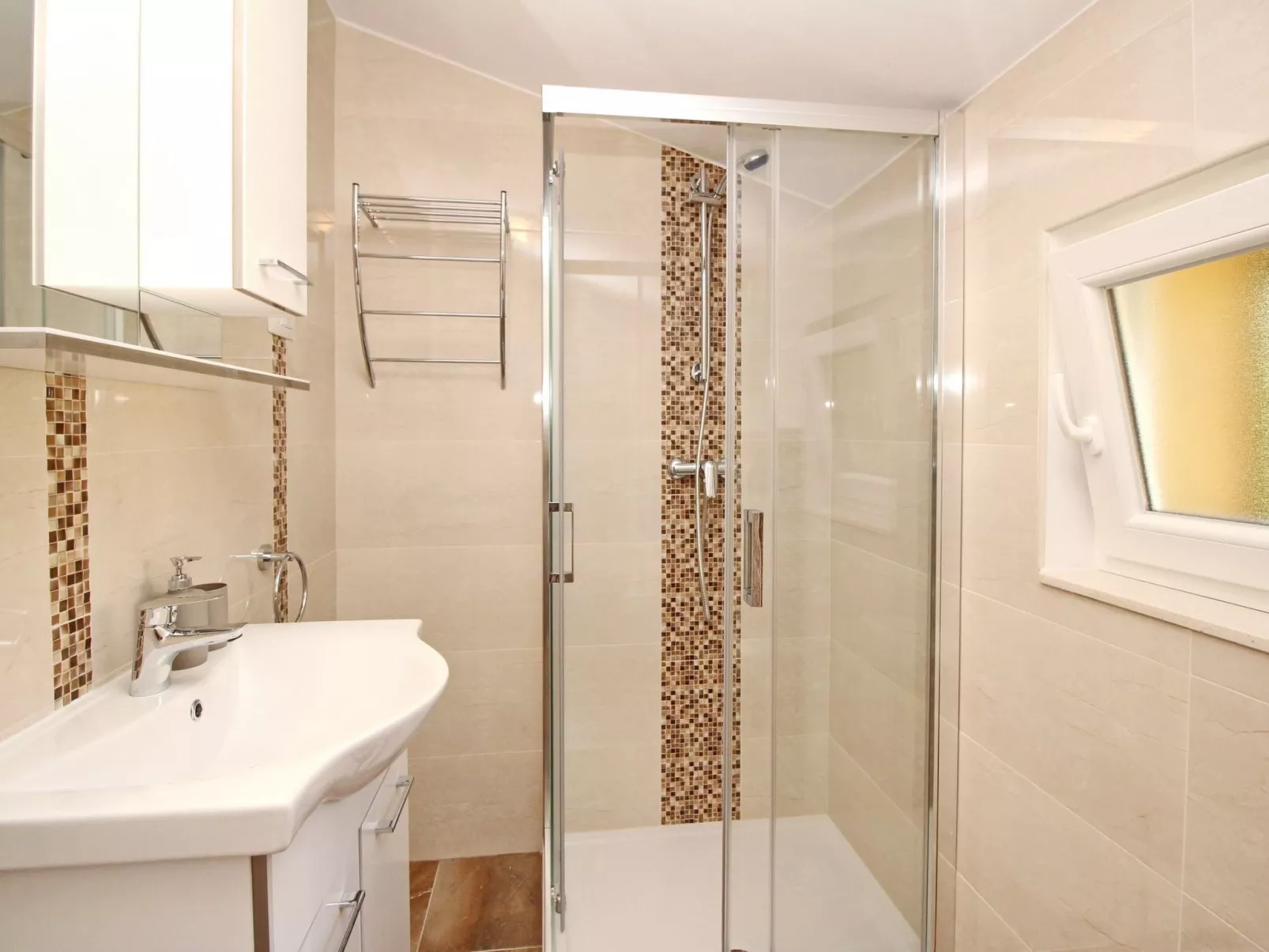 Charmantes Appartement in Baška mit Eigenem Balkon-Dedans