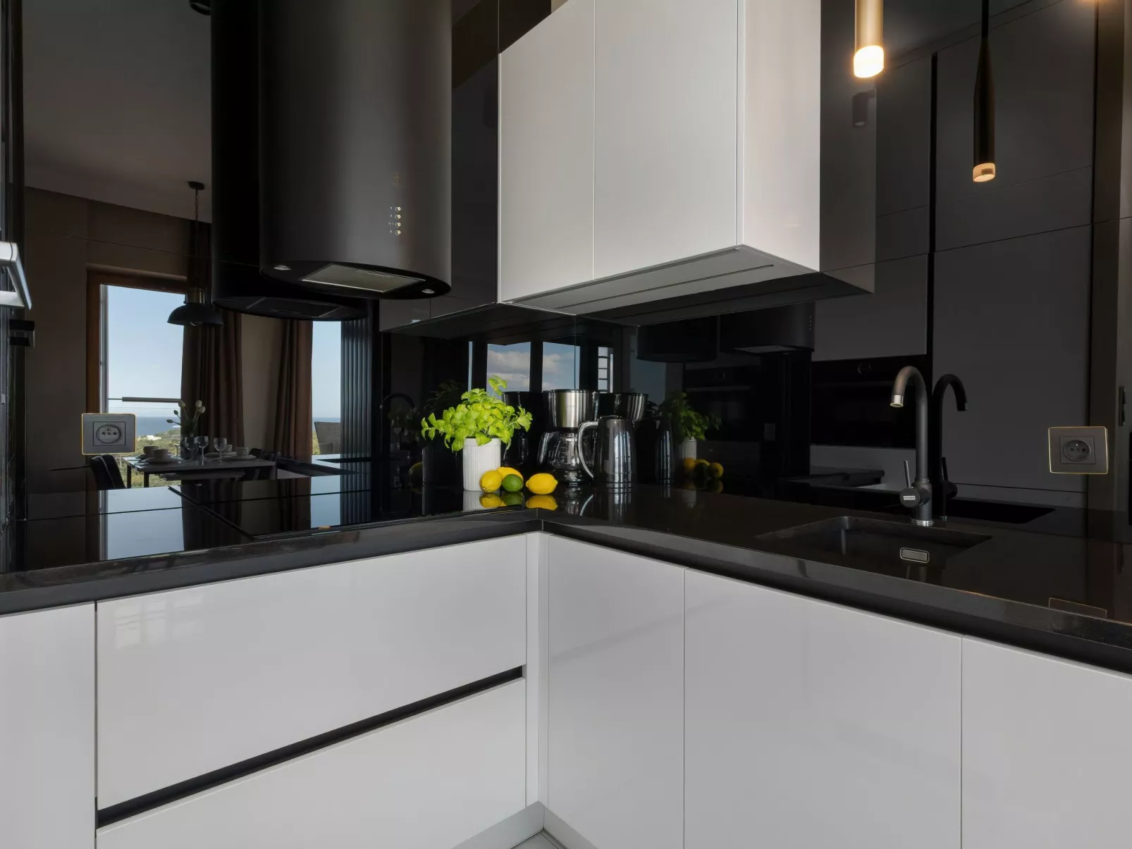 "Platan Tower 114" - Image-tags.info