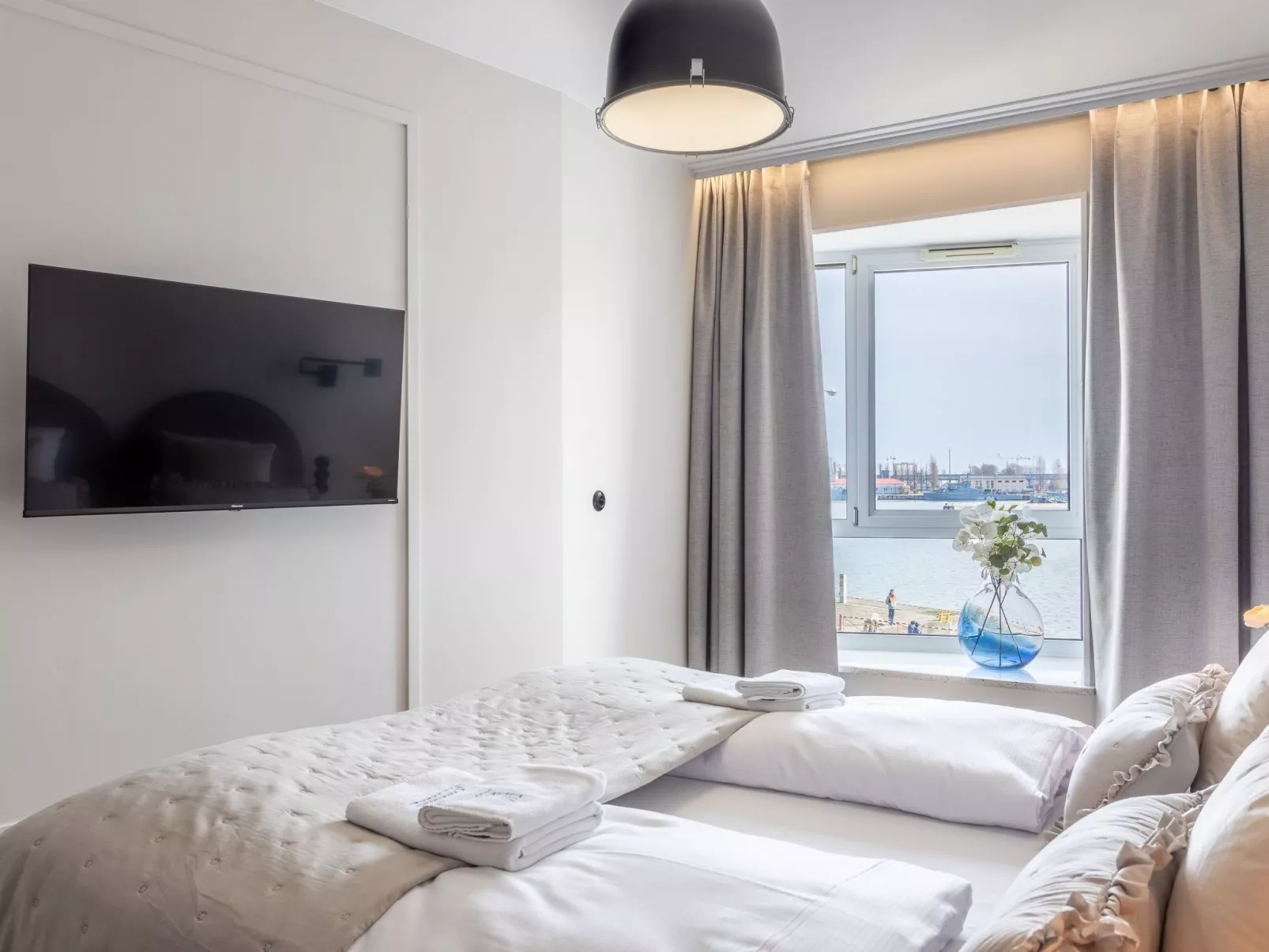 Concha mit Blick auf den Hafen-Image-tags.info