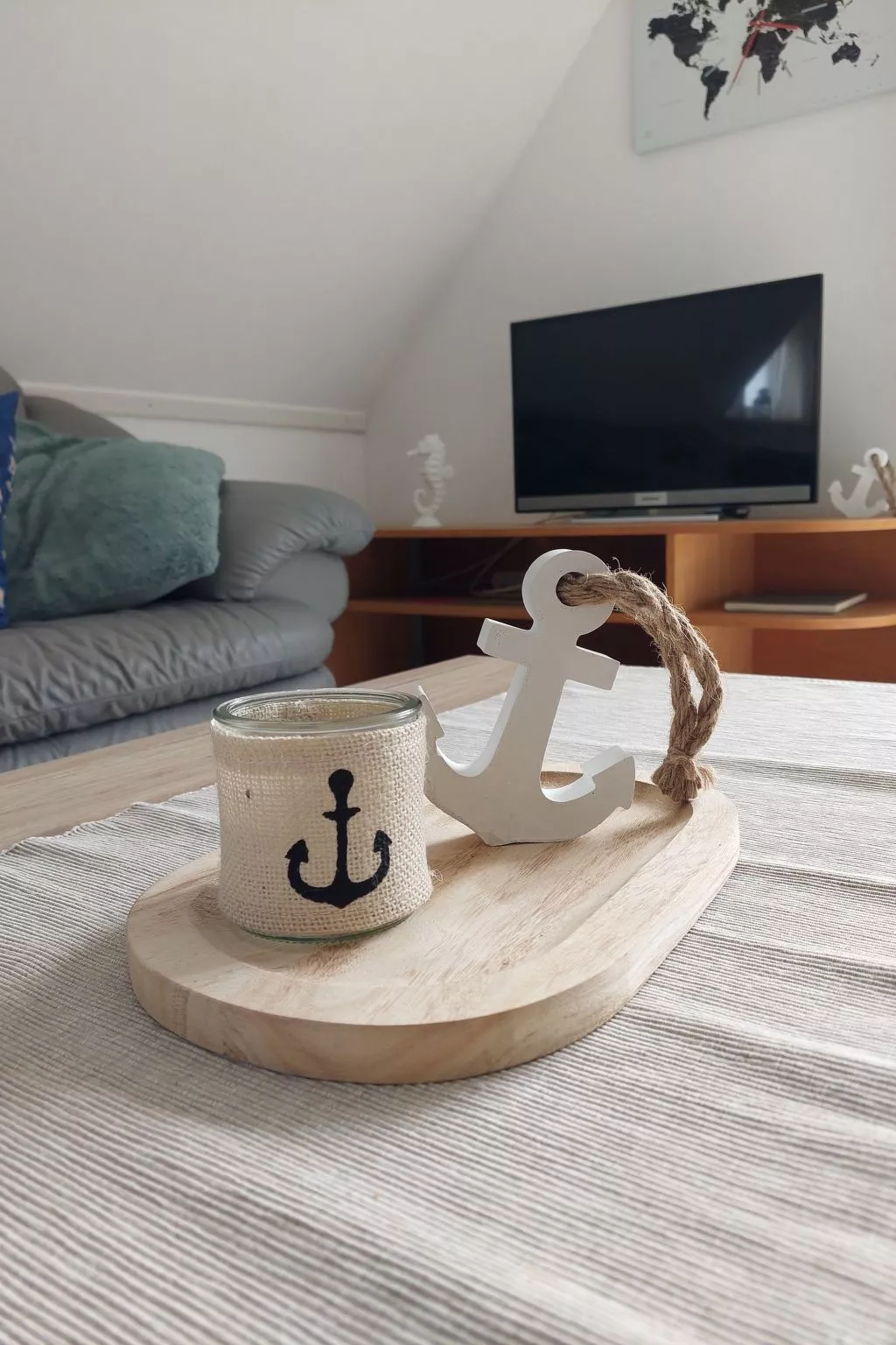 Mastkorb mit Grill und Garten-Drinnen