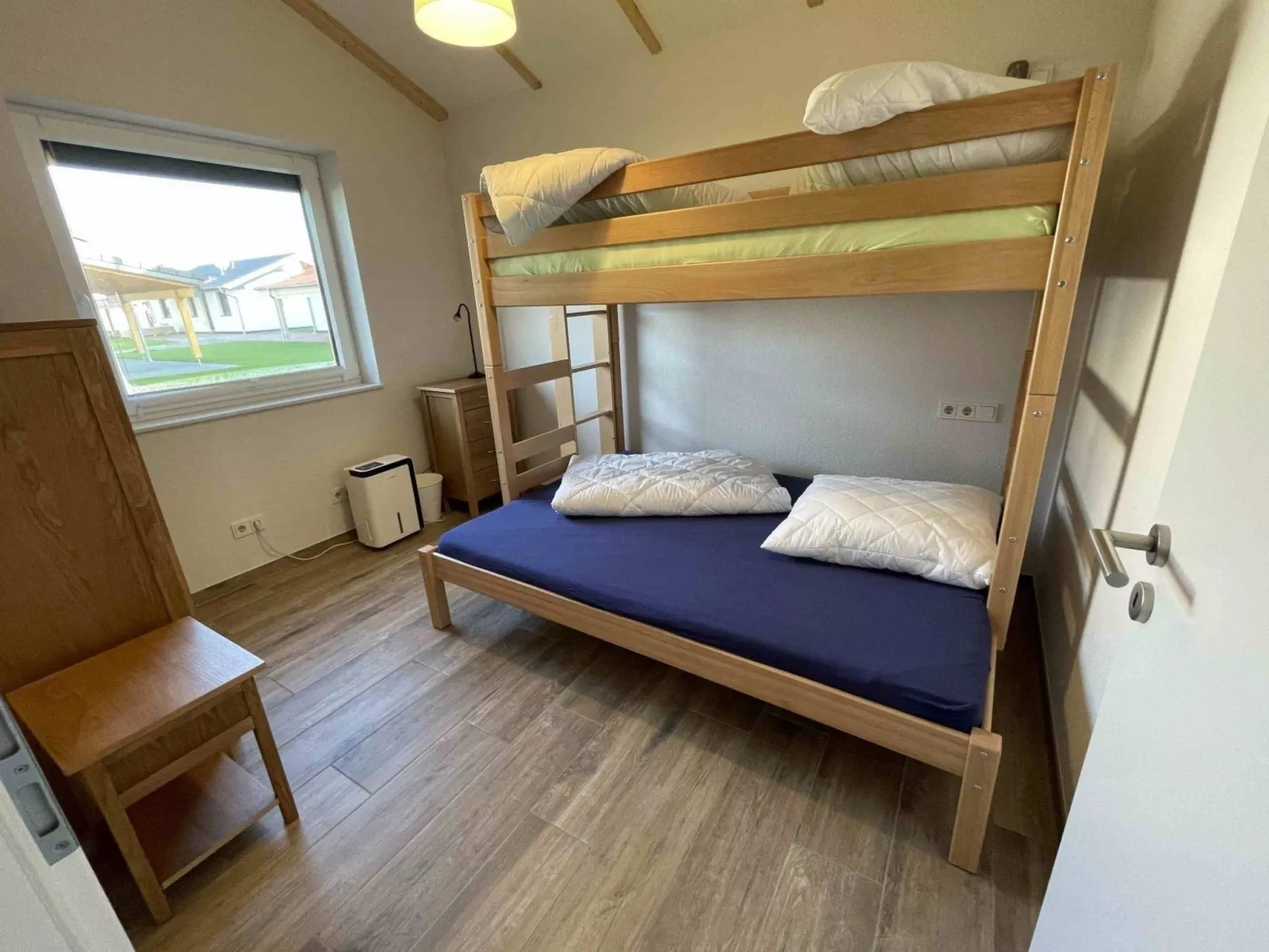 G13 Ferienhaus mit Garten und Fahrradschuppen-Inside