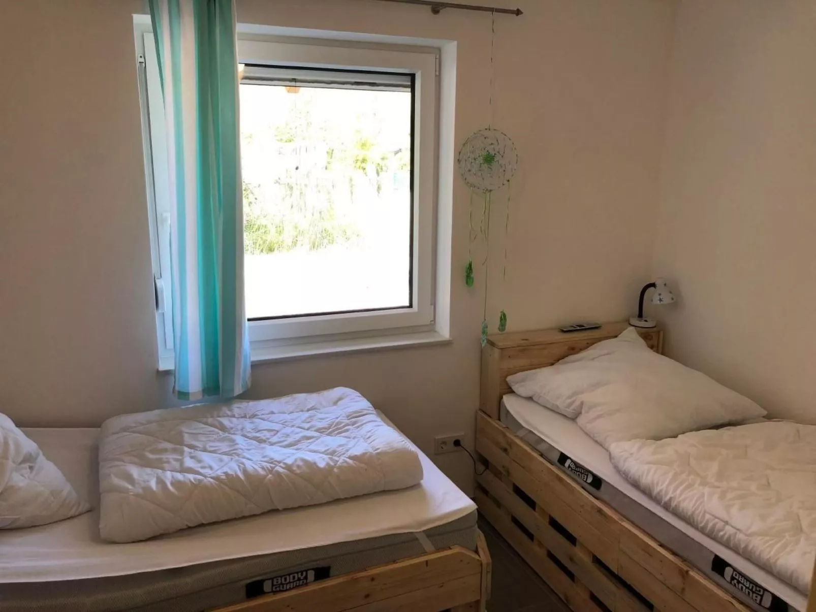 E21 Freistehendes Haus mit Garten und Deichblick-Drinnen