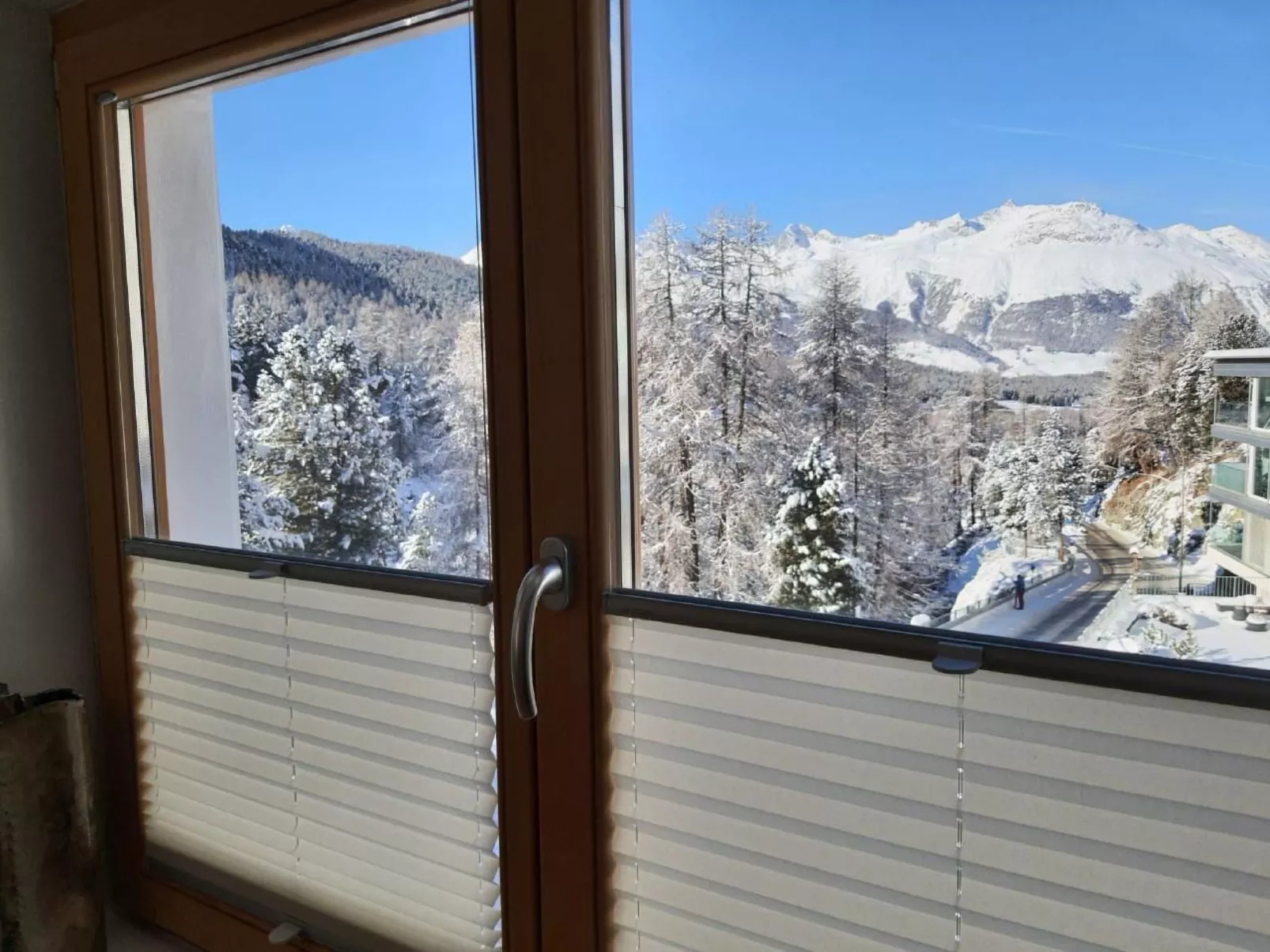 Chesa Vista Mezdi-Drinnen