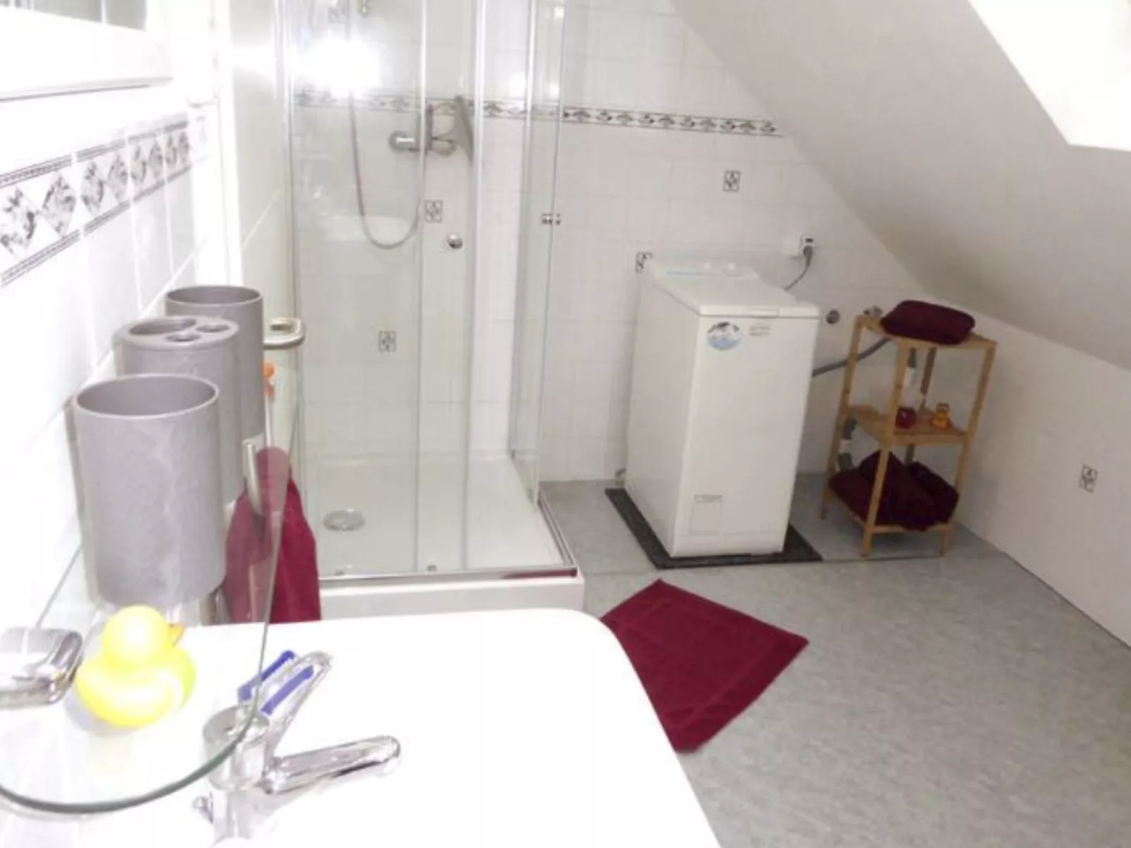 Wohung mit Balkon und Garten nahe Stadtgrenze-Inside