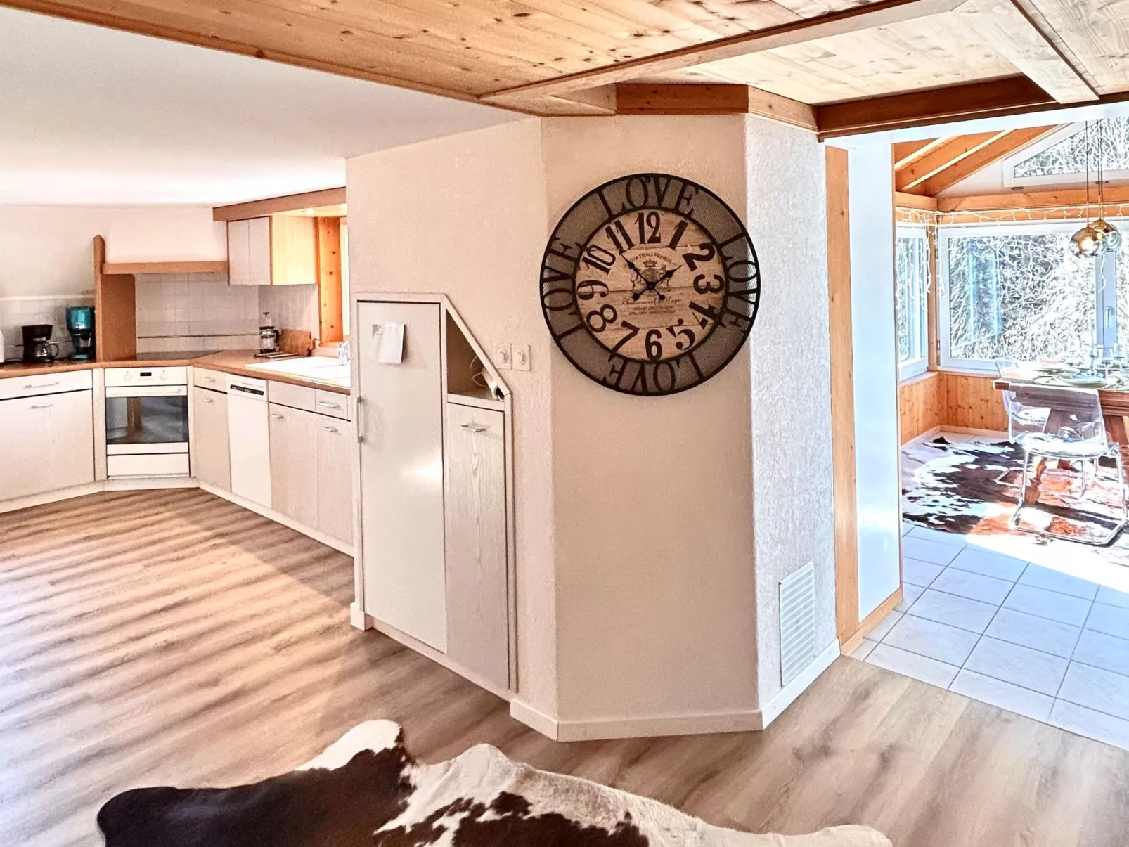 Sonnige Maisonette-Dedans