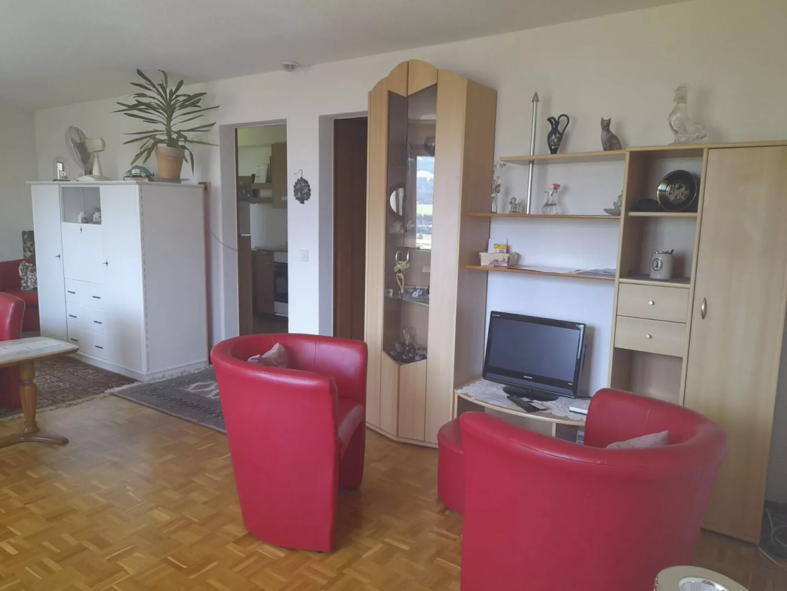 Charmantes Chalet Apartment mit Aussicht-Dedans