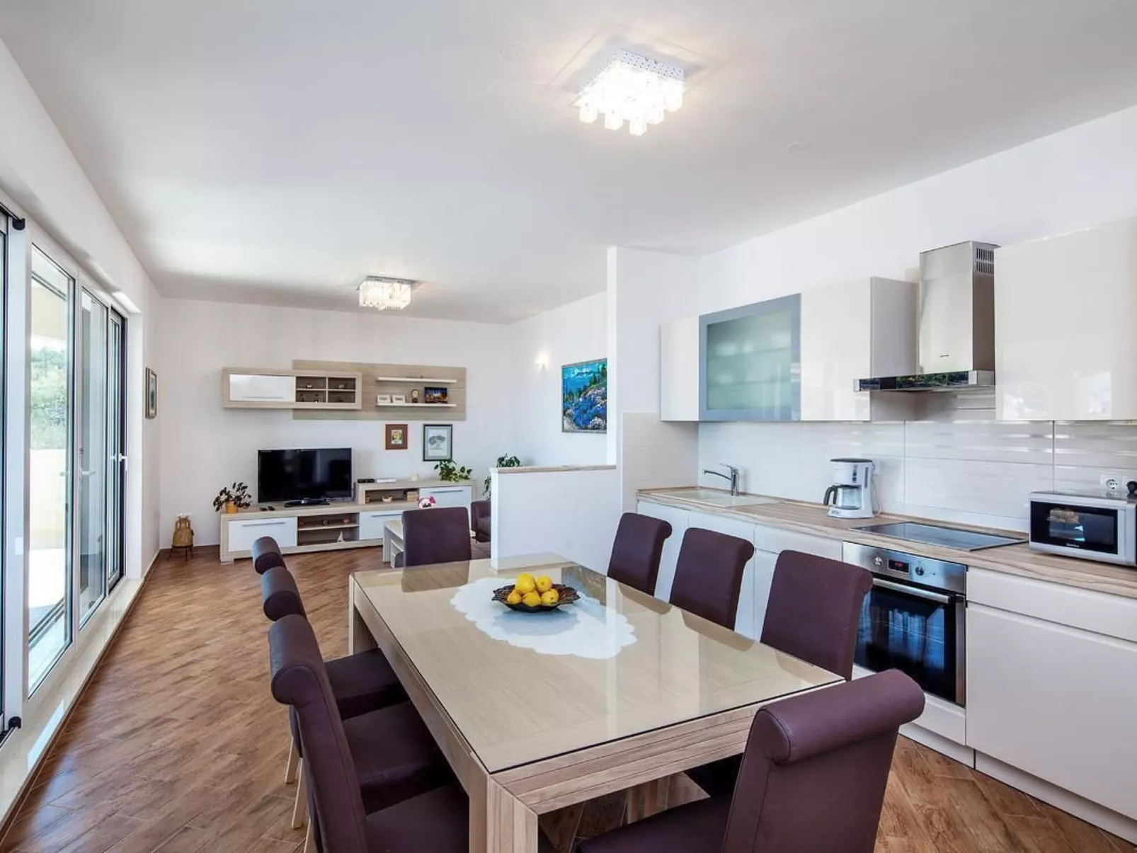 Luxuriöses Ferienhaus mit Pool direkt am Meer-Inside