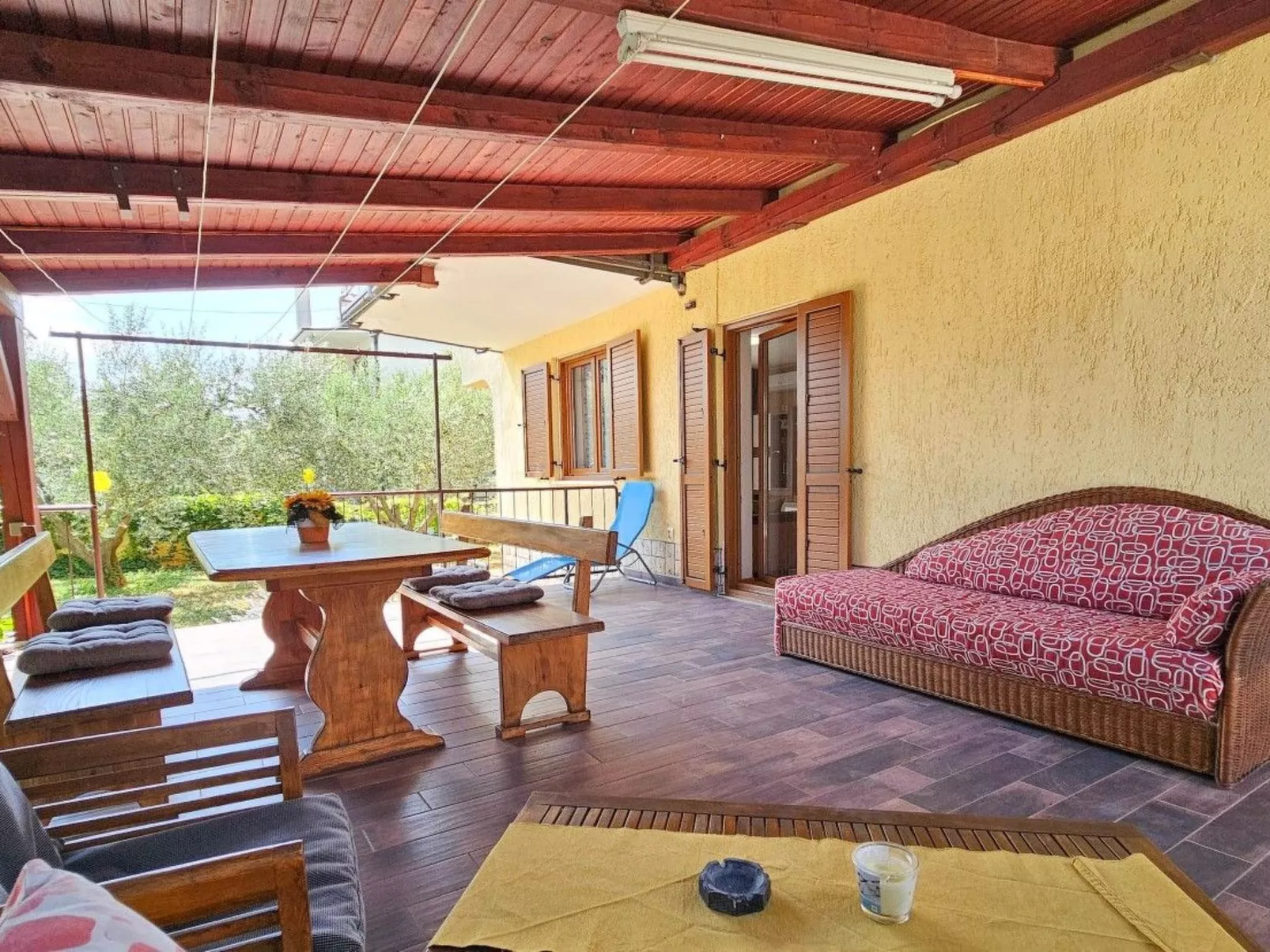 Toni -Wohnung im Erdgeschoss-Dedans