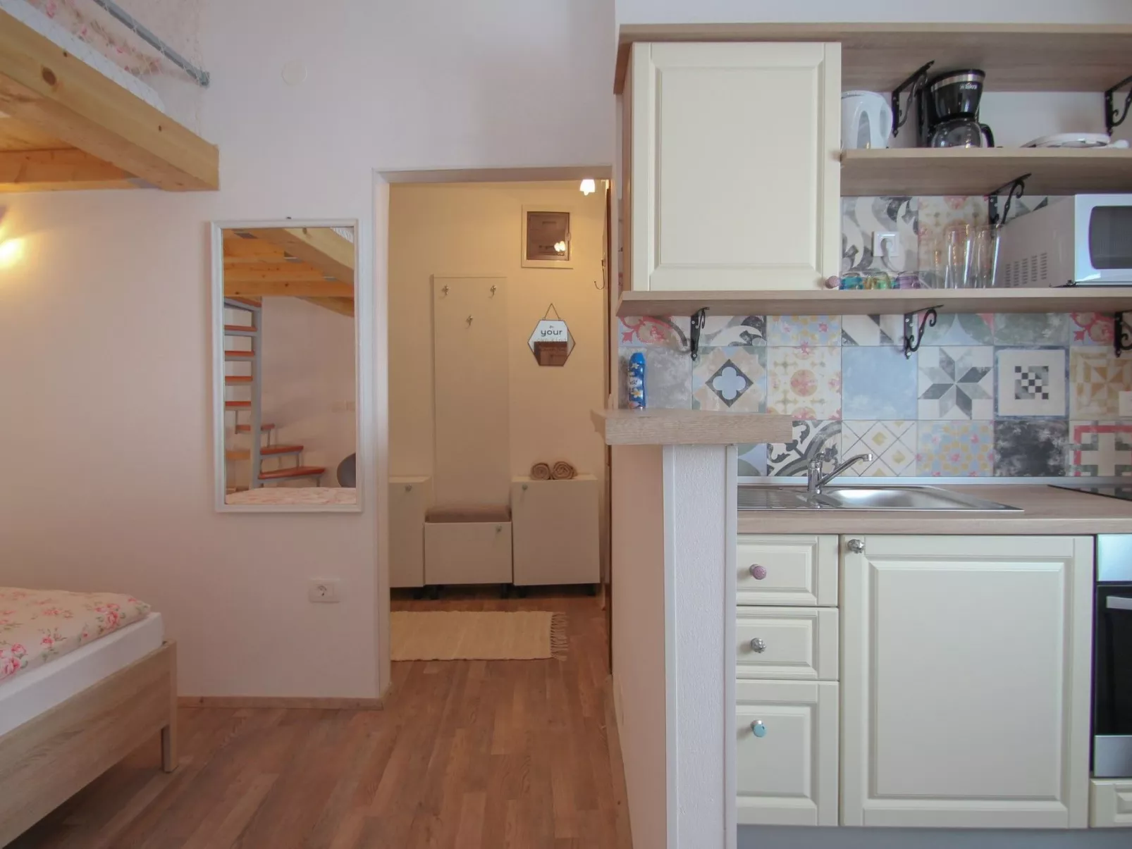 Wohnung "Lana" mit Terrasse-Drinnen