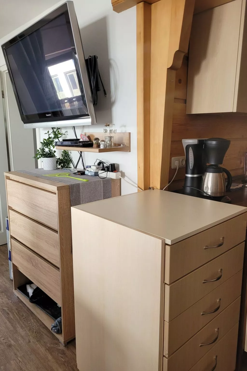 Bergwiese mit Balkon-Inside