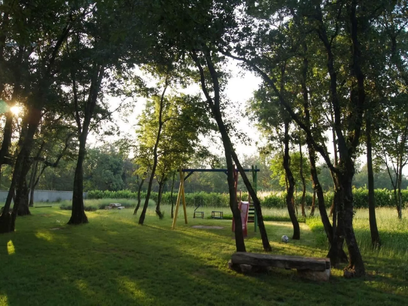 In Karigador mit Terrasse, Whirlpool und Garten-Dehors