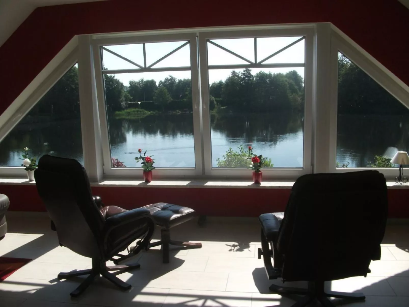 Landromantik mit traumhaftem Seeblick-Inside