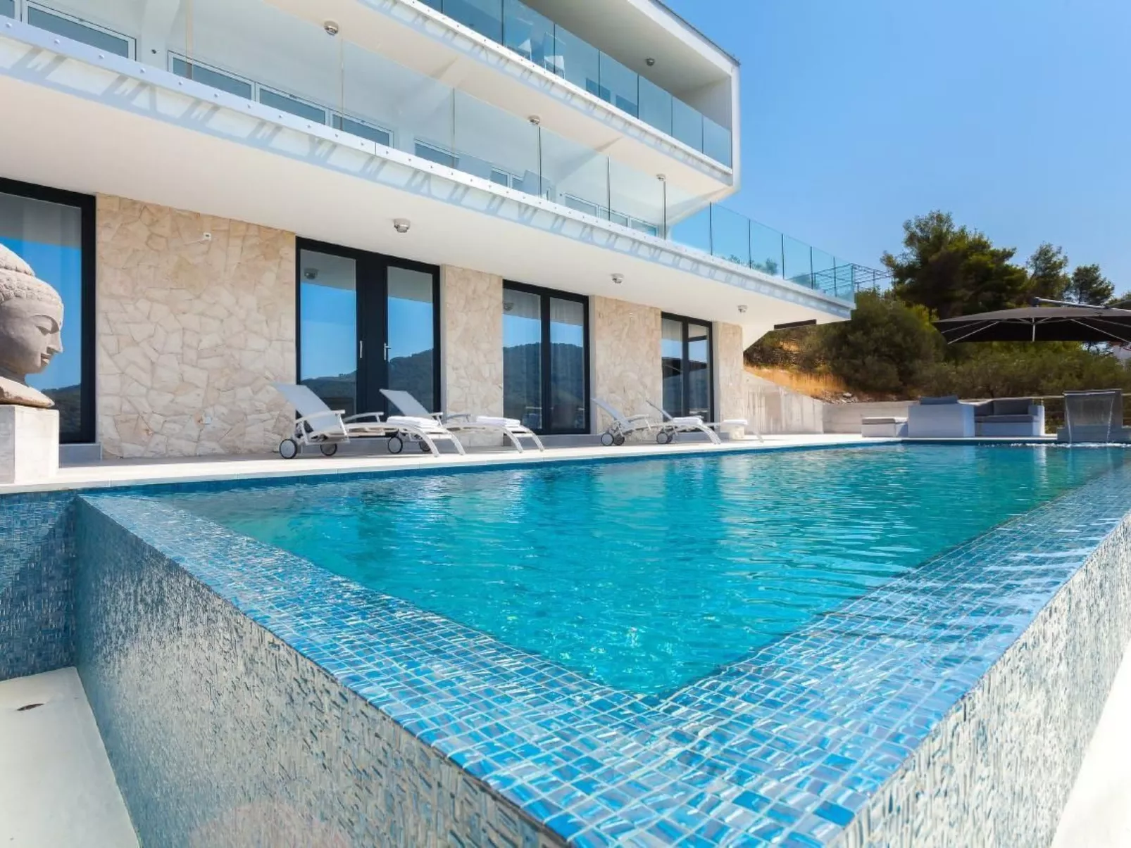 Villa Style and Sea-Outside