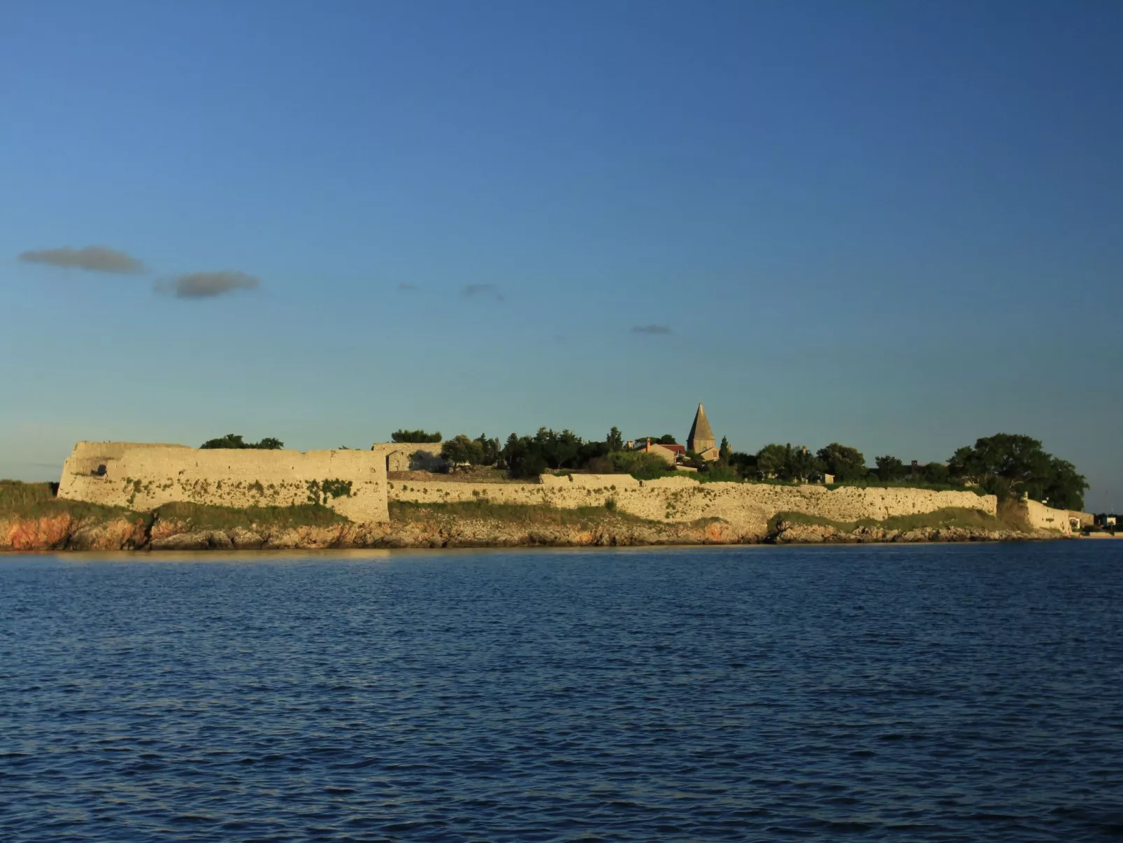 In Osor mit Privatem Pool-Outside