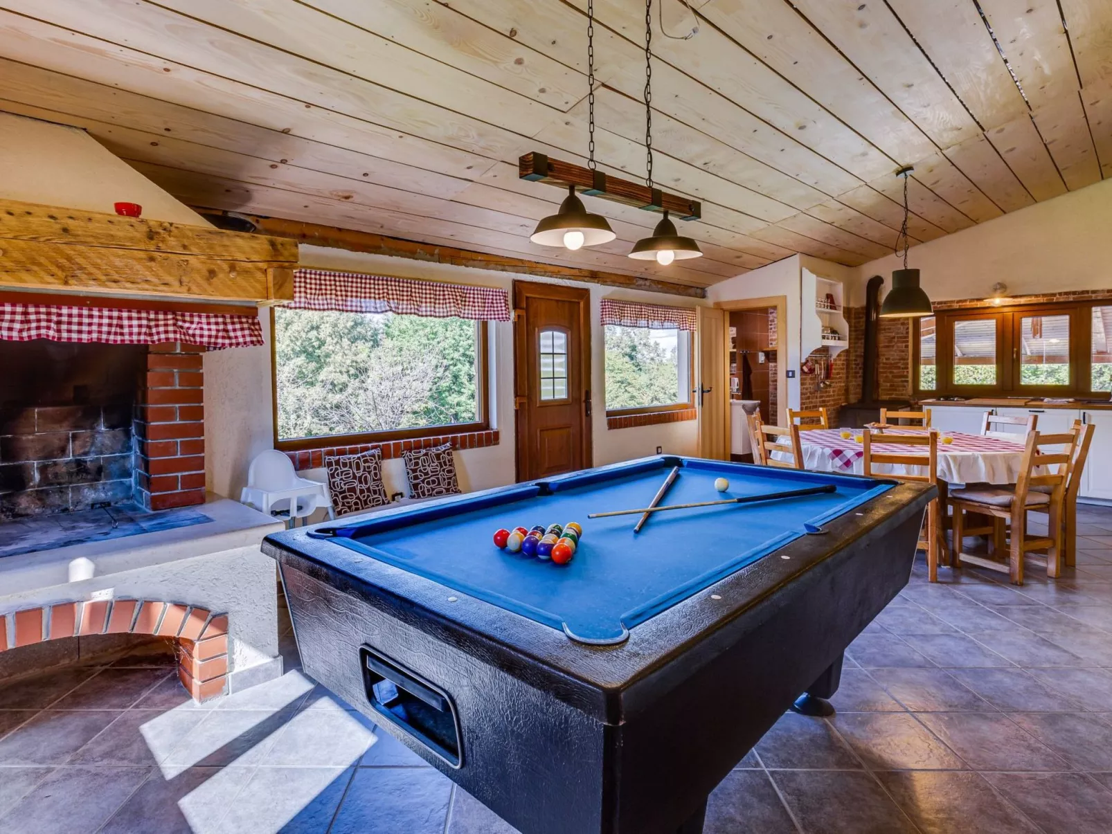 Mala vila Rebeka -großer SwimmingPool-Image-tags.info