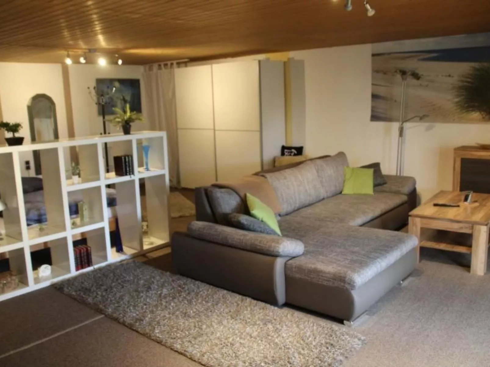 Loni in Viereth-Inside