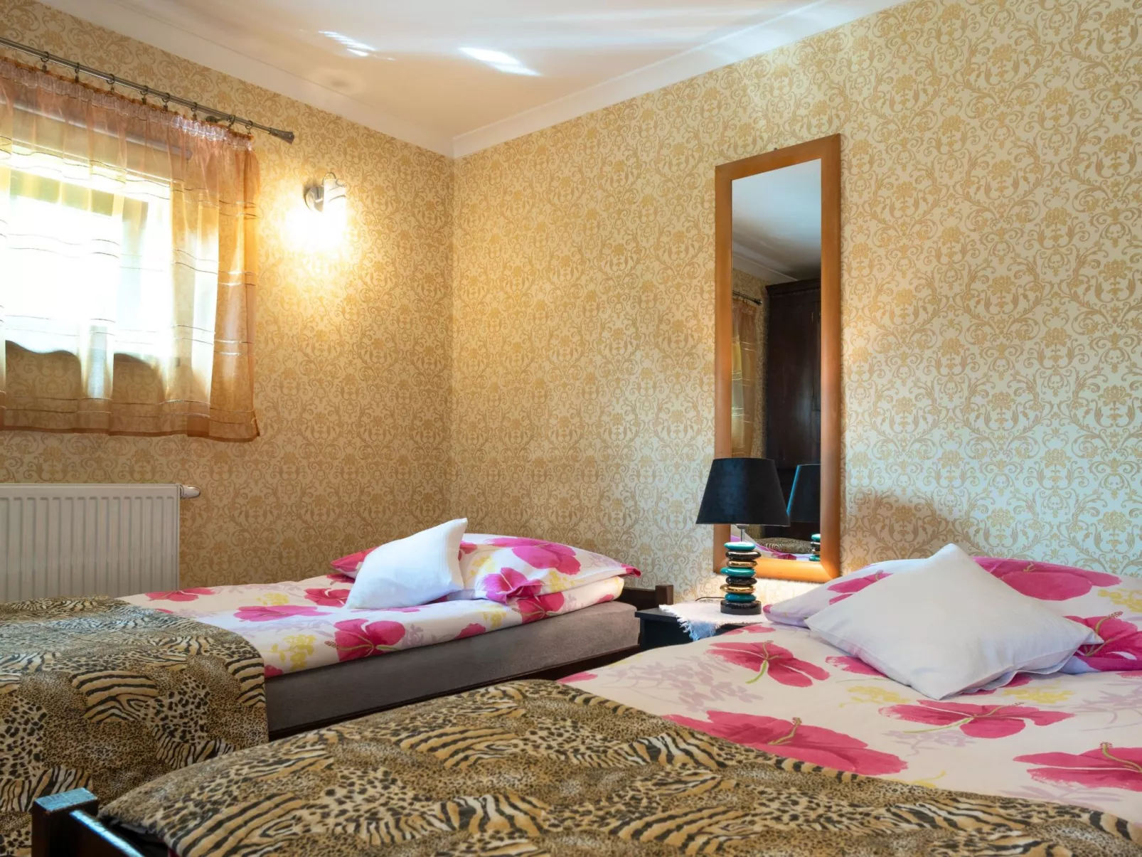 Wohnung mit Terrasse, Garten und Grill-Inside