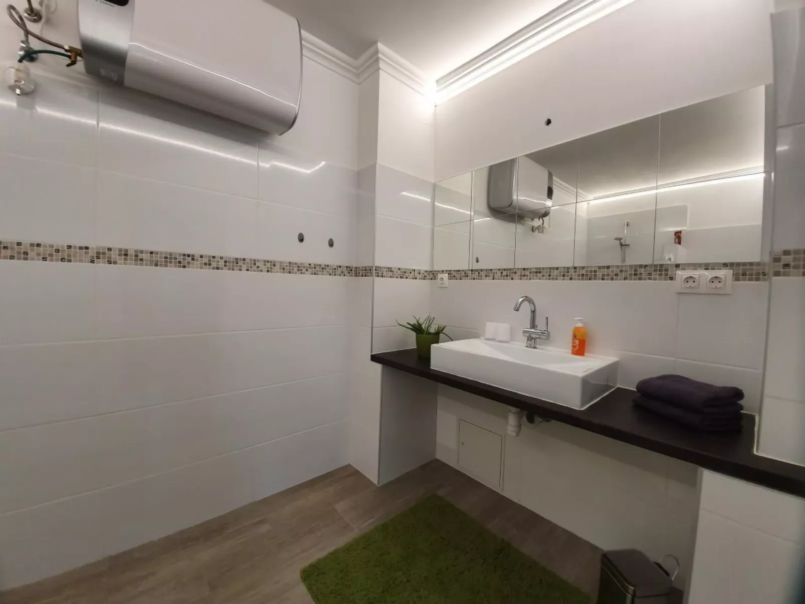 In Lócs mit Privatem Pool-Inside