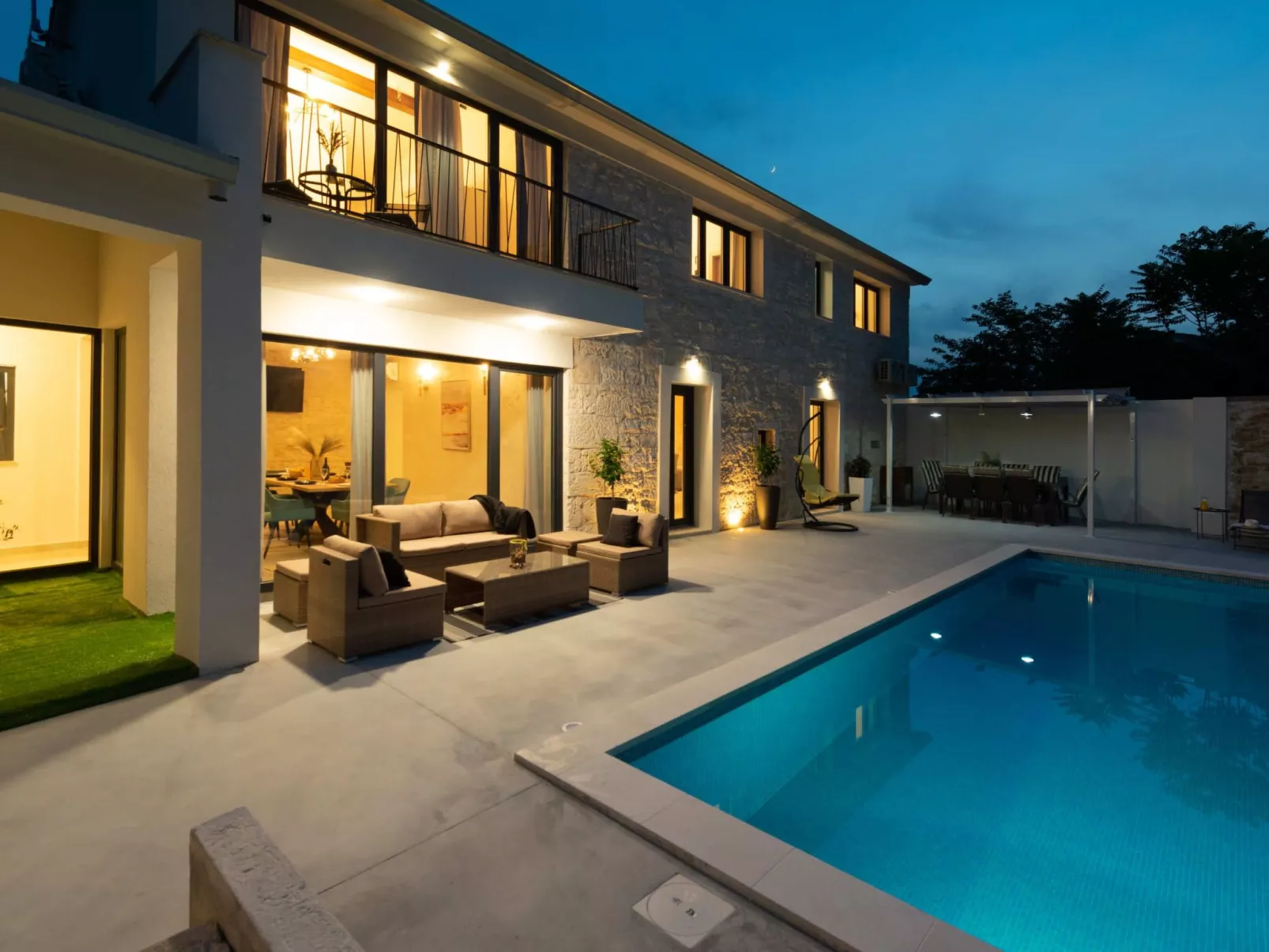 Designer Villa Simone - Modern und Heritage Style-Image-tags.info