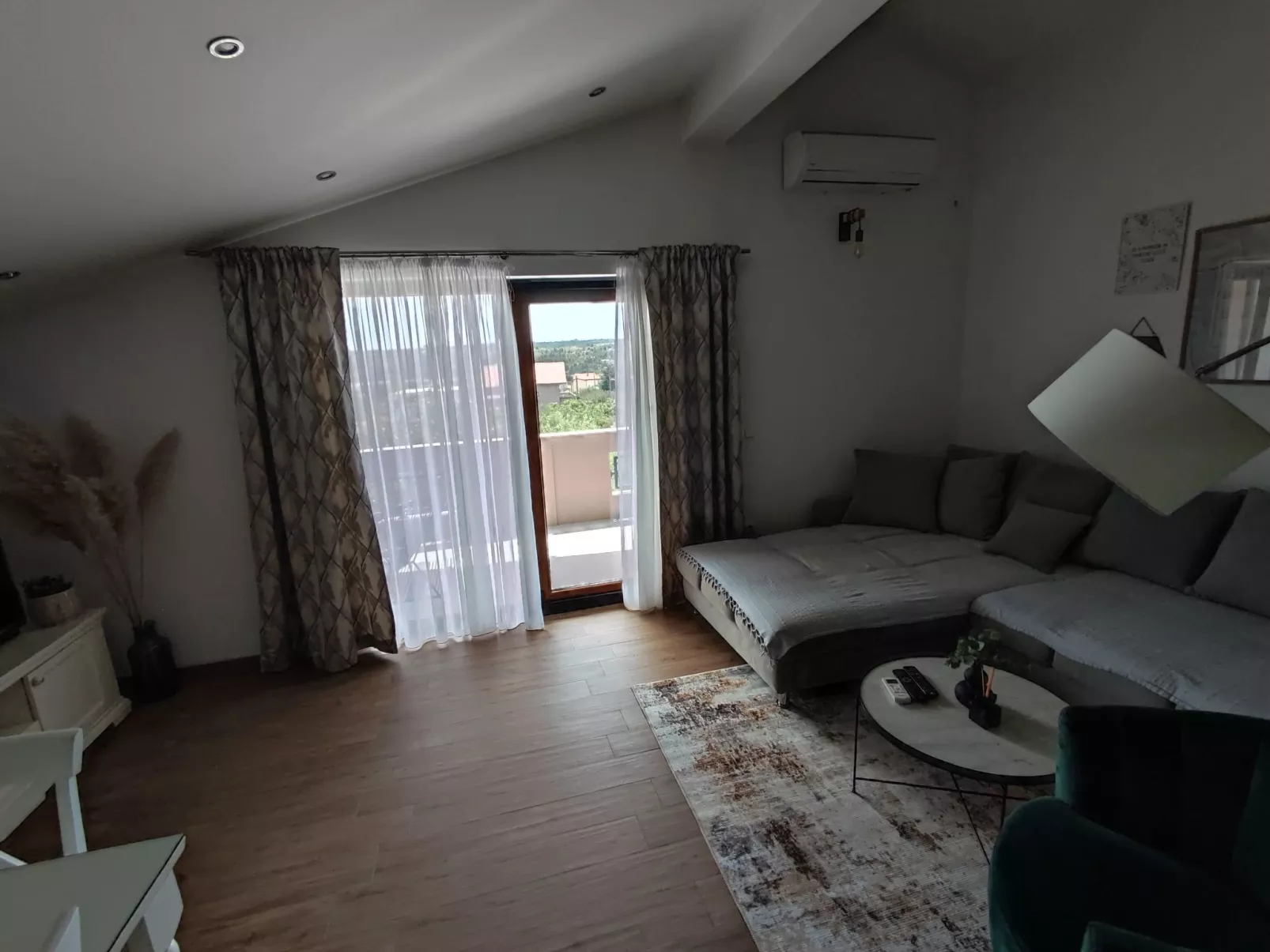 Angenehmes Haus in Posedarje mit großem Garten-Drinnen