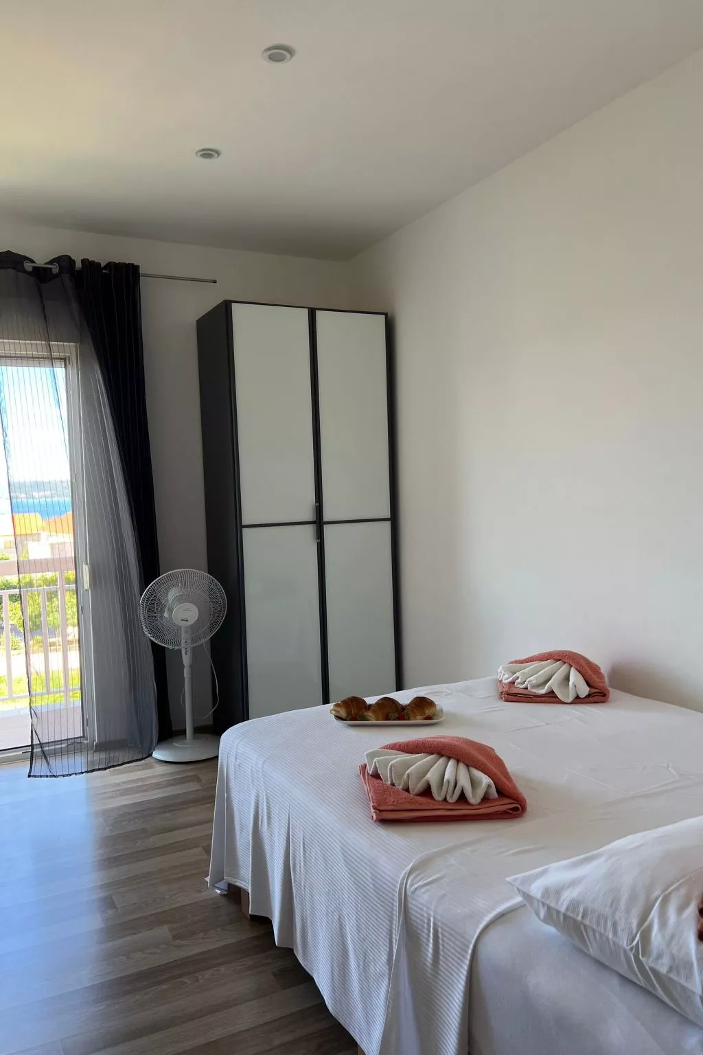 Moderne Meerblick ap.1 mit Pool und Terrasse bbq in der Nähe von Split Trogir-Inside