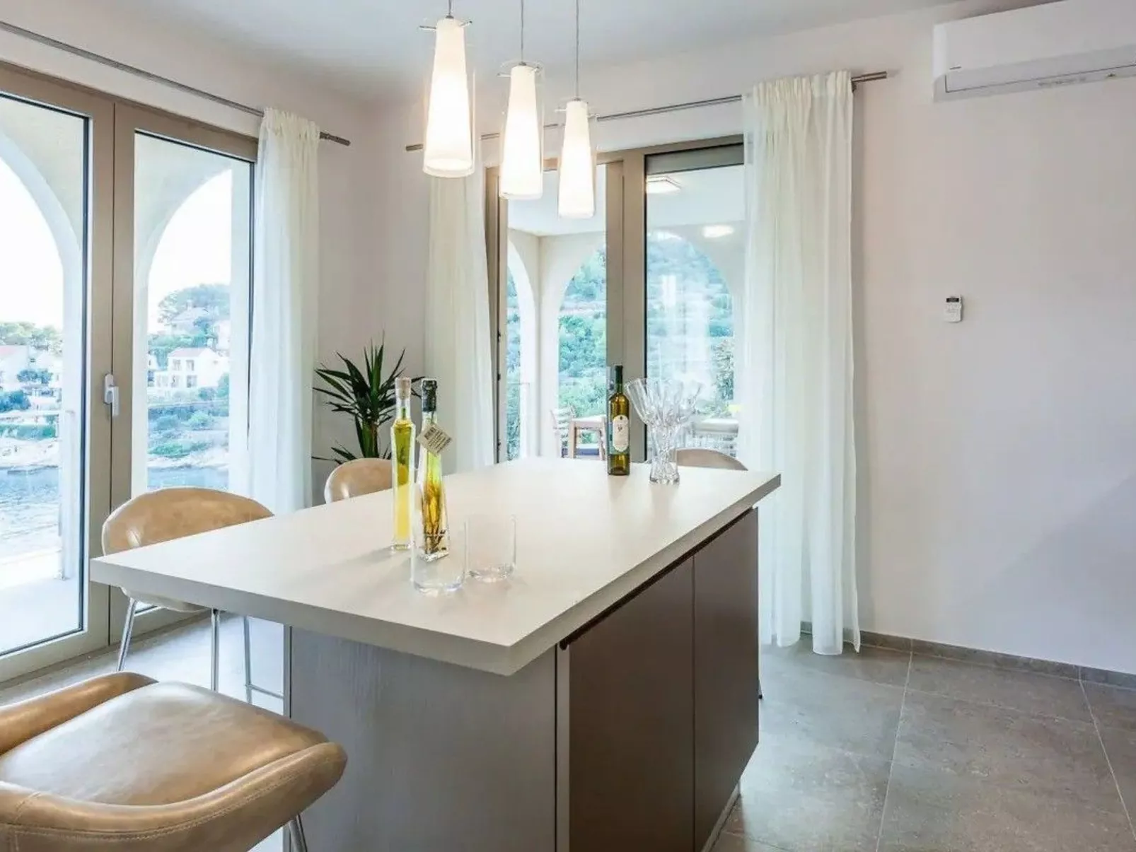 "vila Belveder" mit Infinity-Pool-Inside