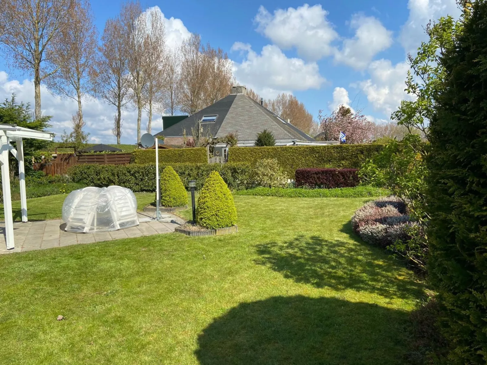 "Buurtweg 61"-Draußen