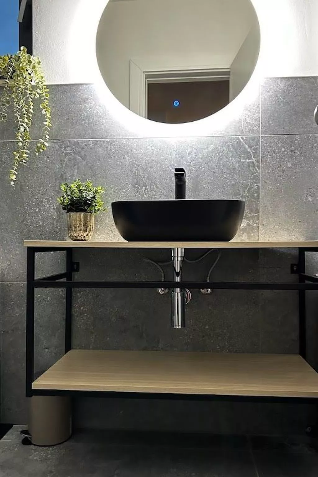 Villa Montini mit Pool und Meerblick-Inside