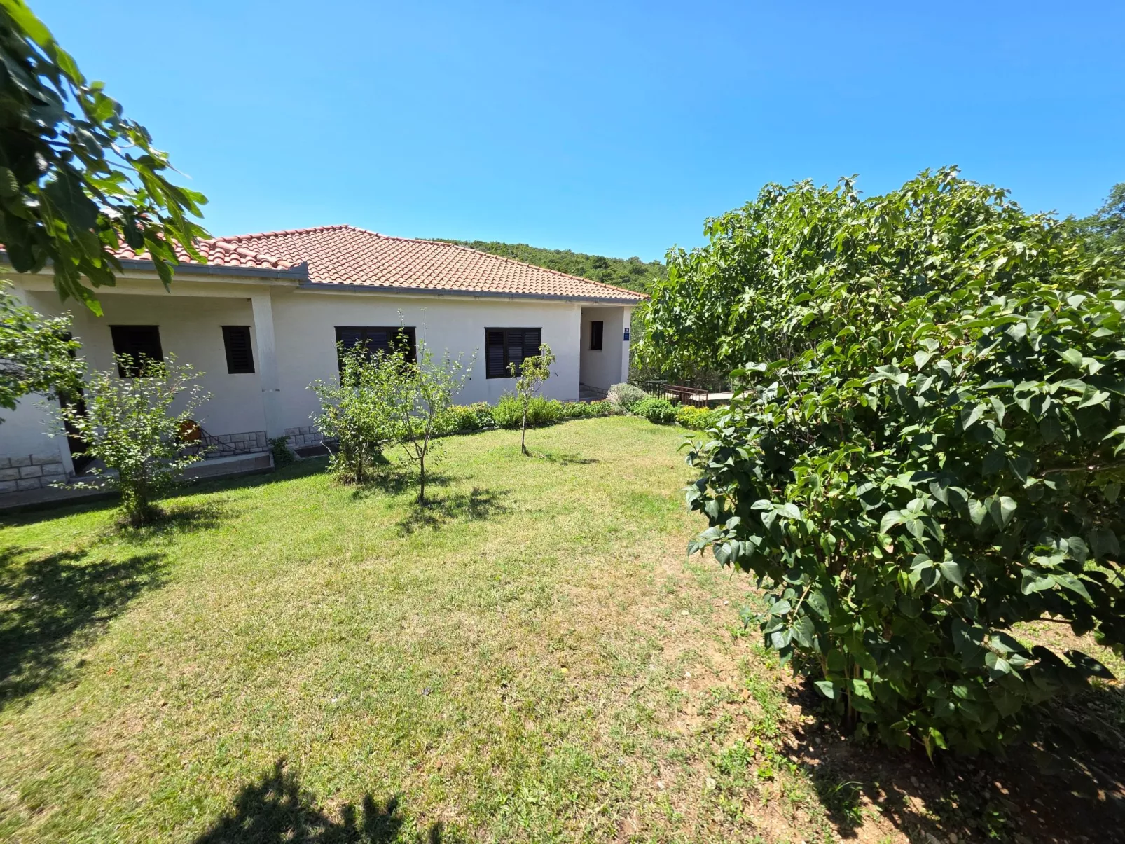 In Novi Vinodolski mit Grill, Garten und Terrasse-Dehors
