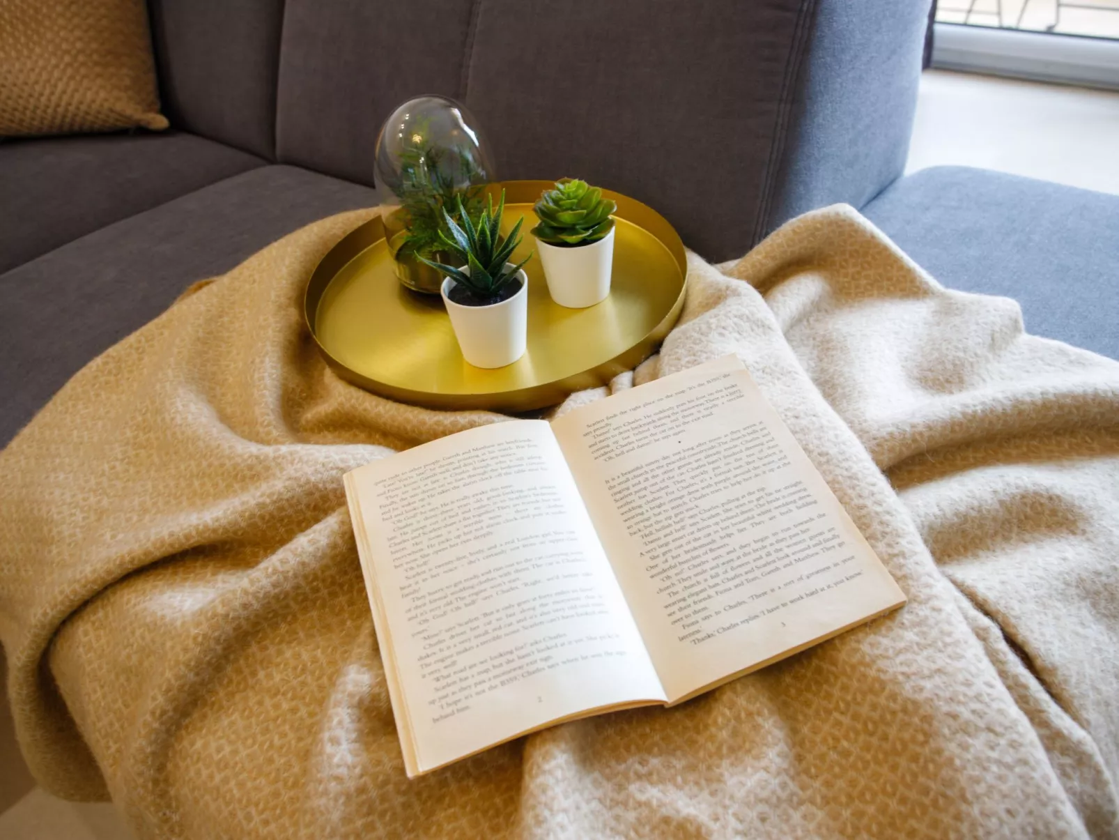 "Villa Tango2" mit Blick auf das Wasser-Drinnen