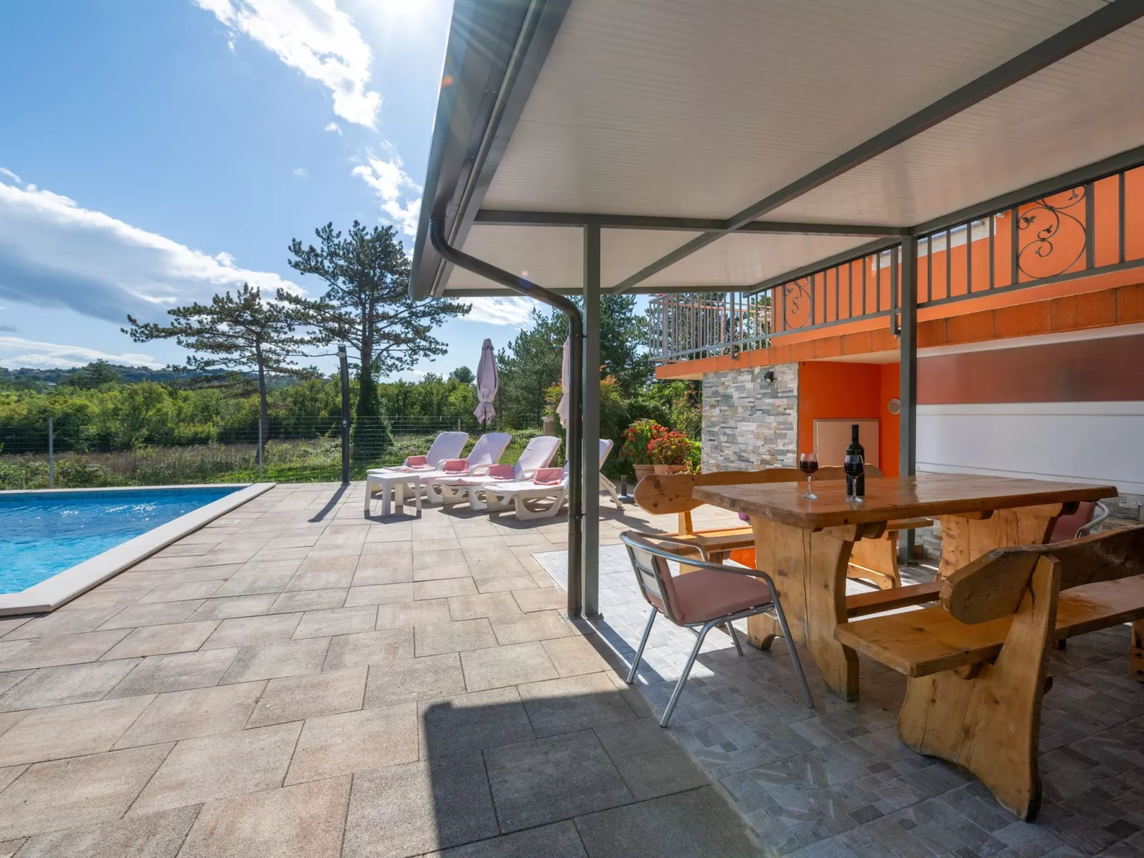 Haus Orange - Familienfreundliche Lage mit Pool-Outside