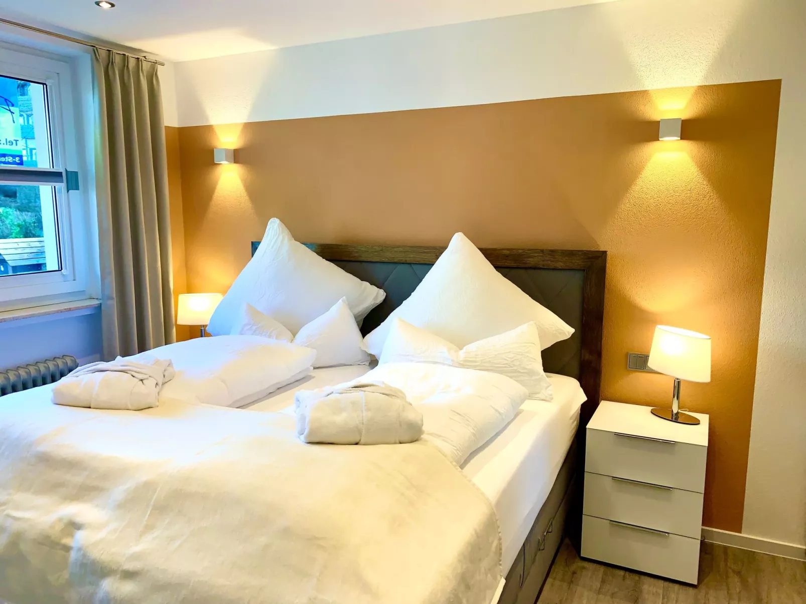 Ferienwohnung mit Boxspringbett-Drinnen