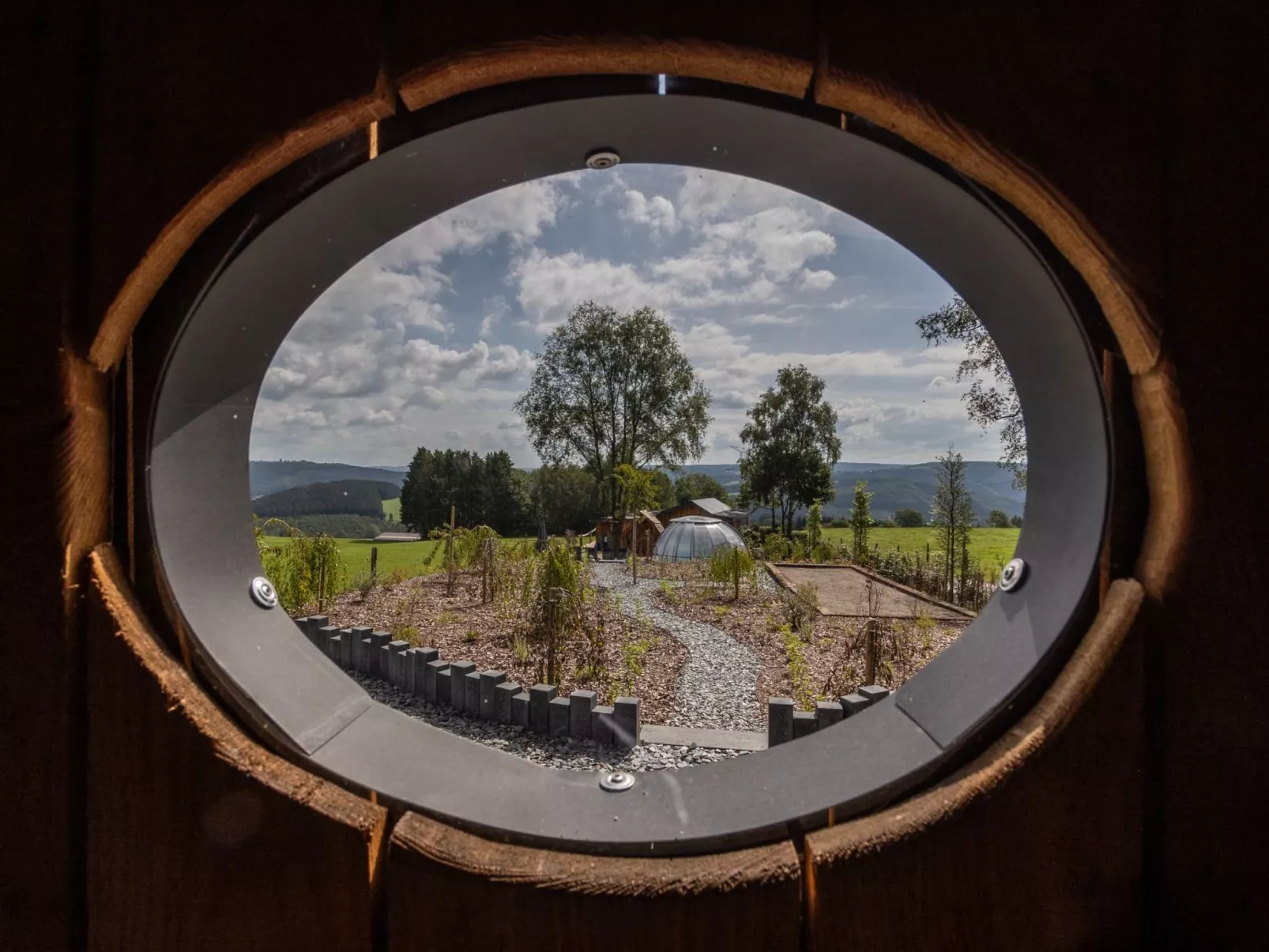 Landhaus mit Hallenbad-Outside